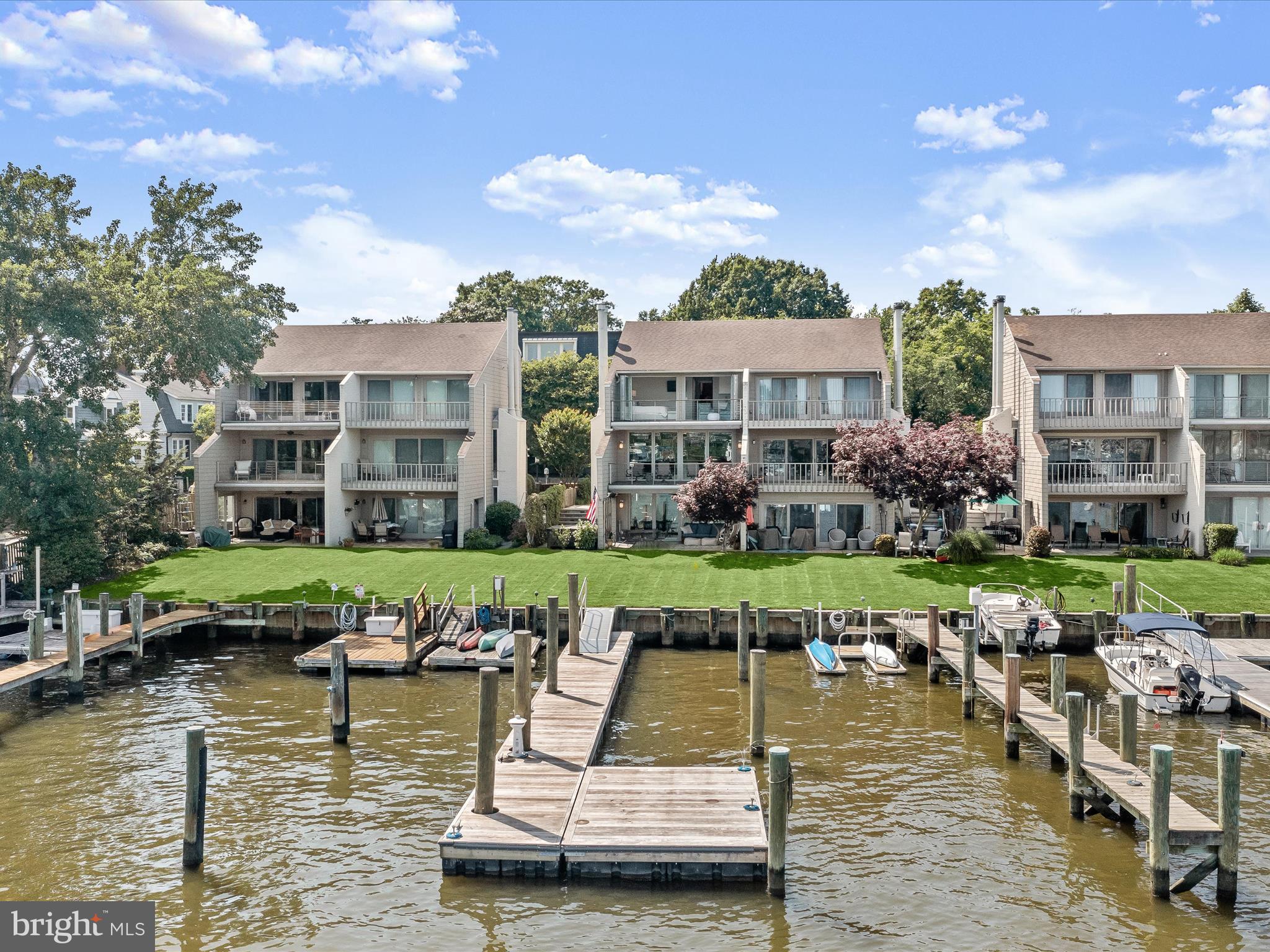 SOUTHGATE HARBOR - Residential