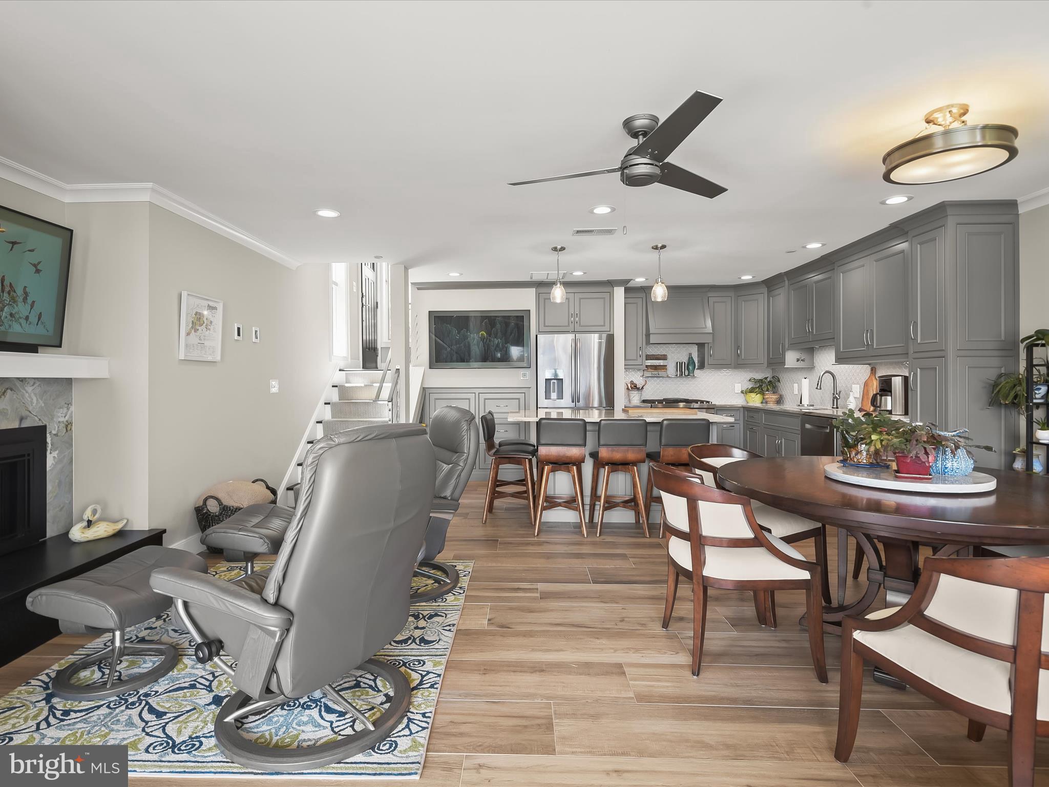 SOUTHGATE HARBOR - Residential