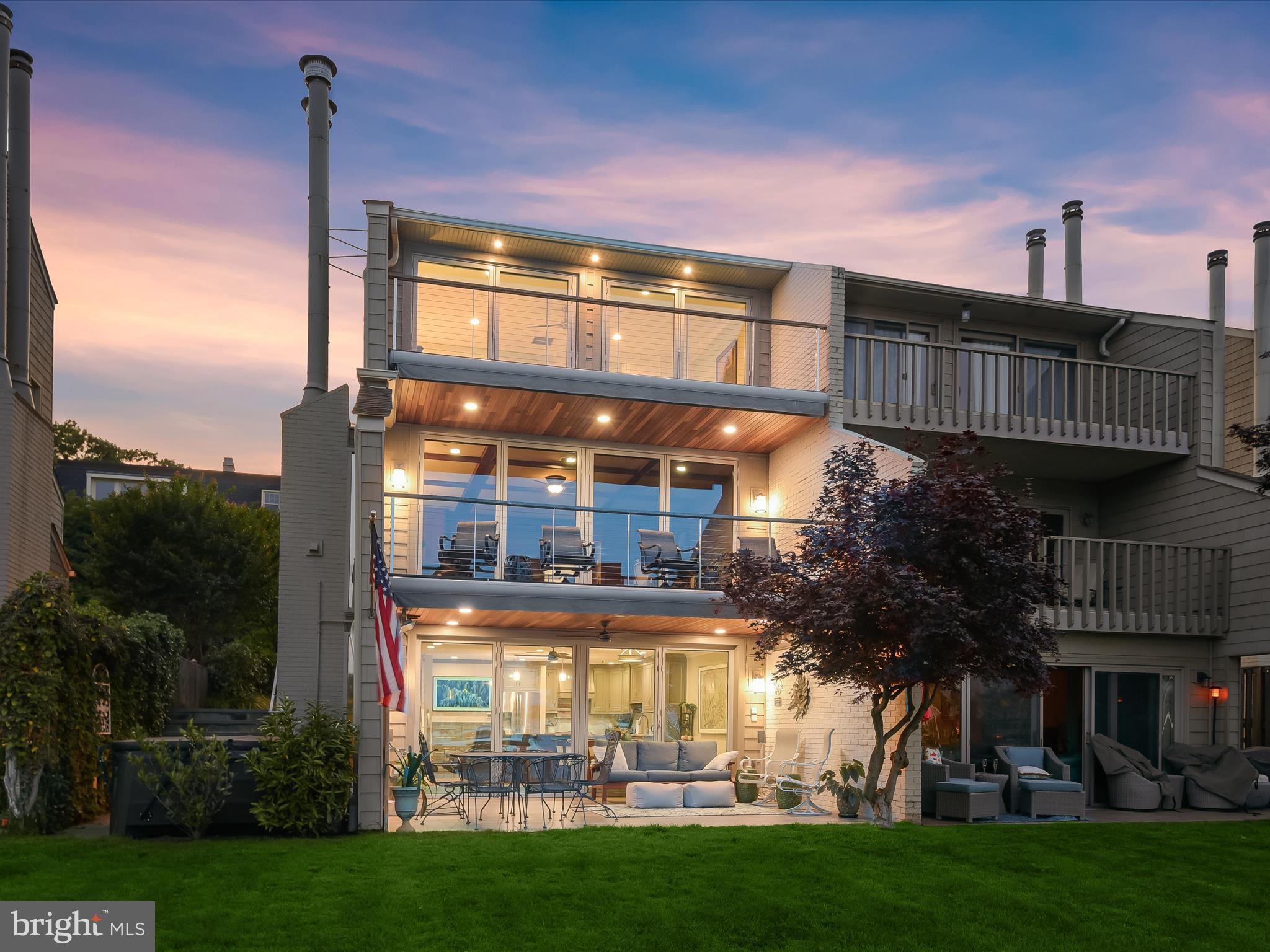 SOUTHGATE HARBOR - Residential