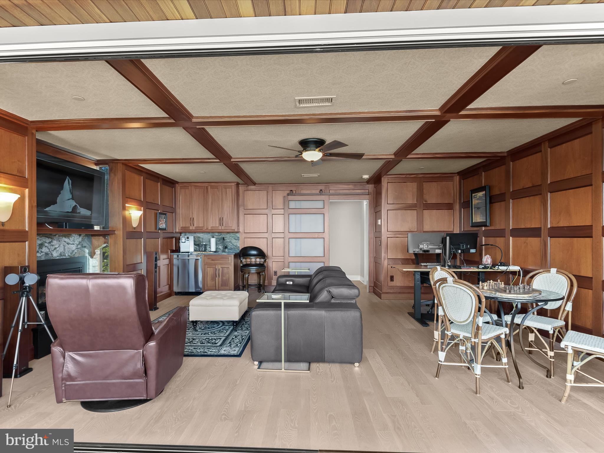 SOUTHGATE HARBOR - Residential