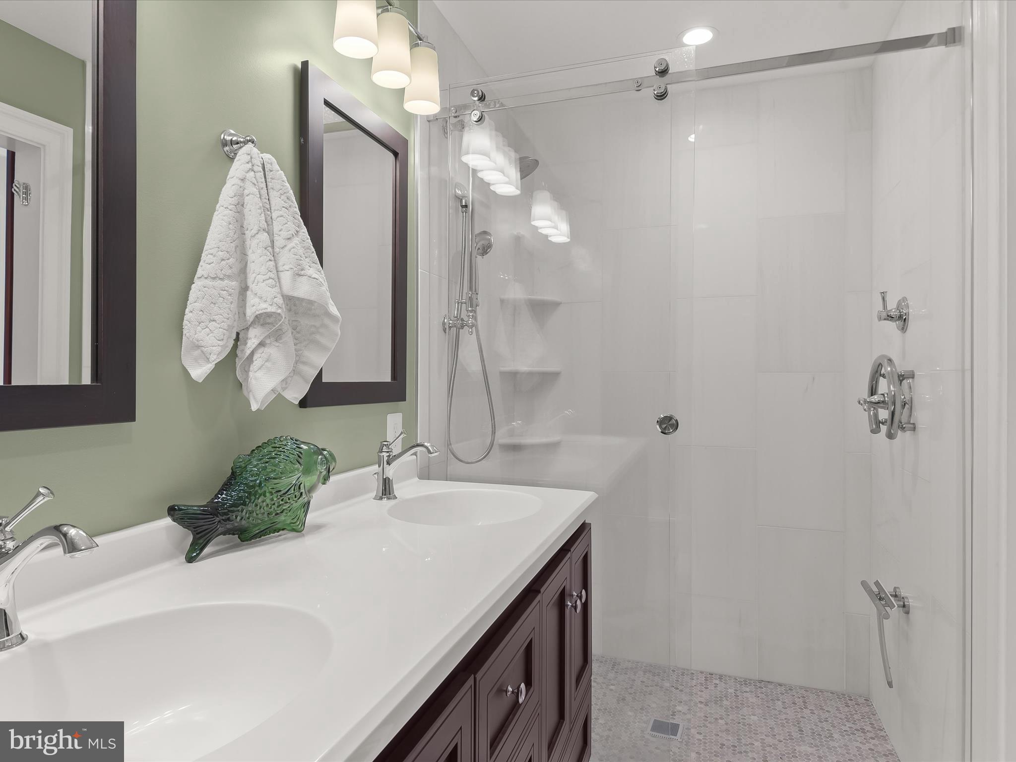 SOUTHGATE HARBOR - Residential