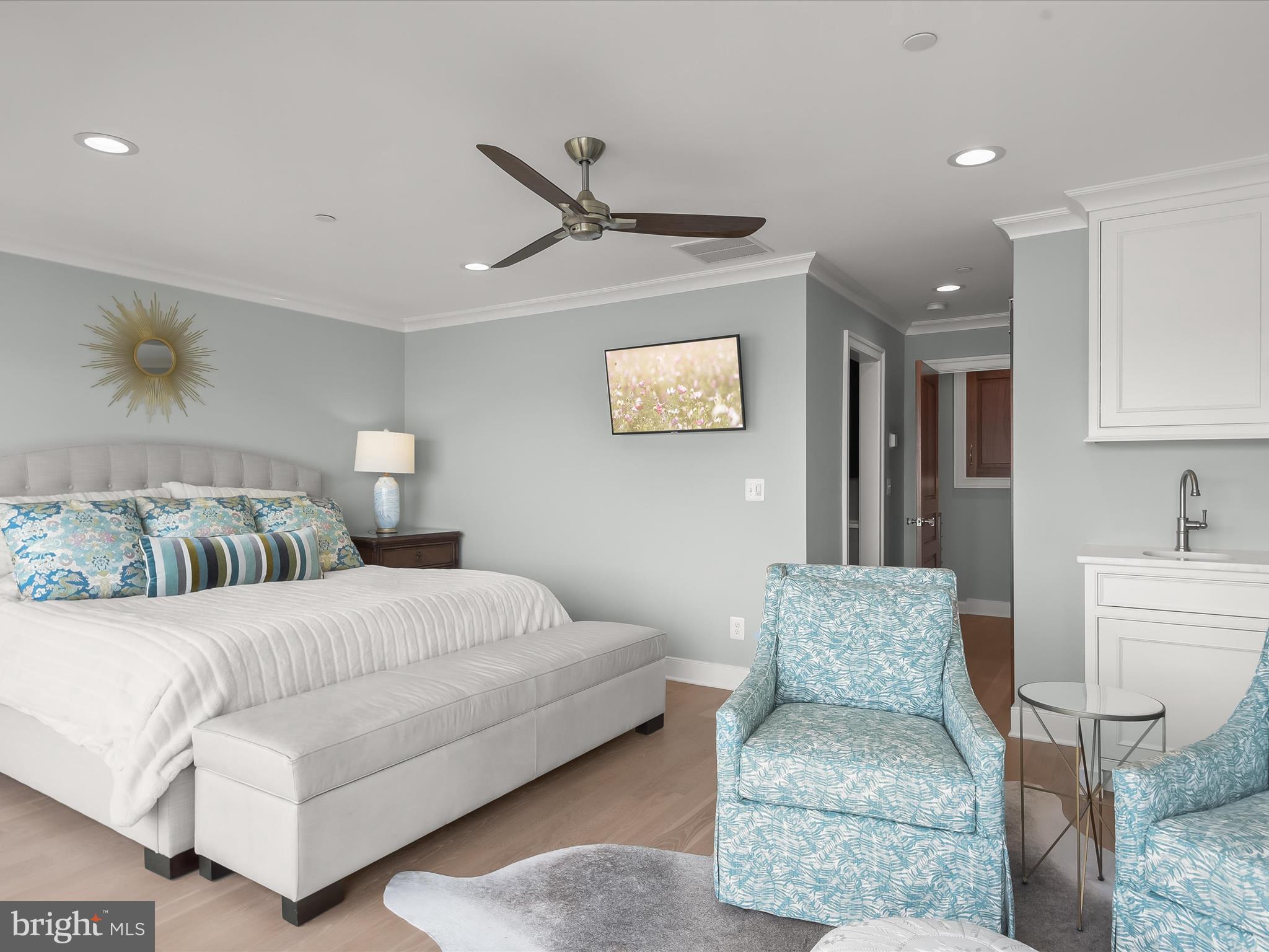 SOUTHGATE HARBOR - Residential