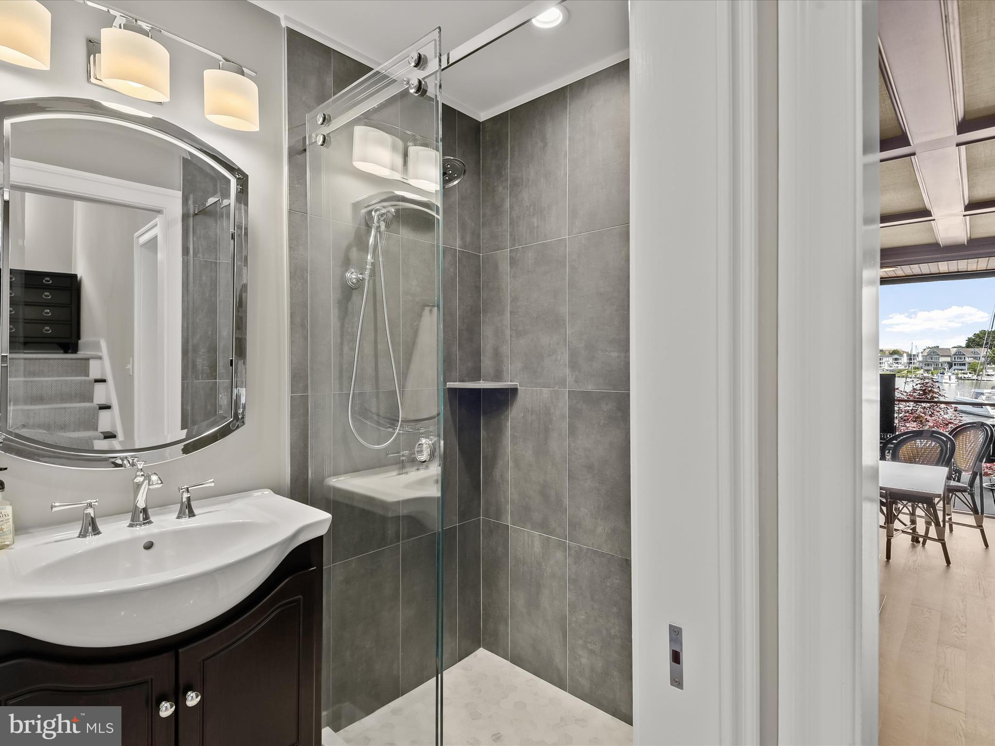 SOUTHGATE HARBOR - Residential