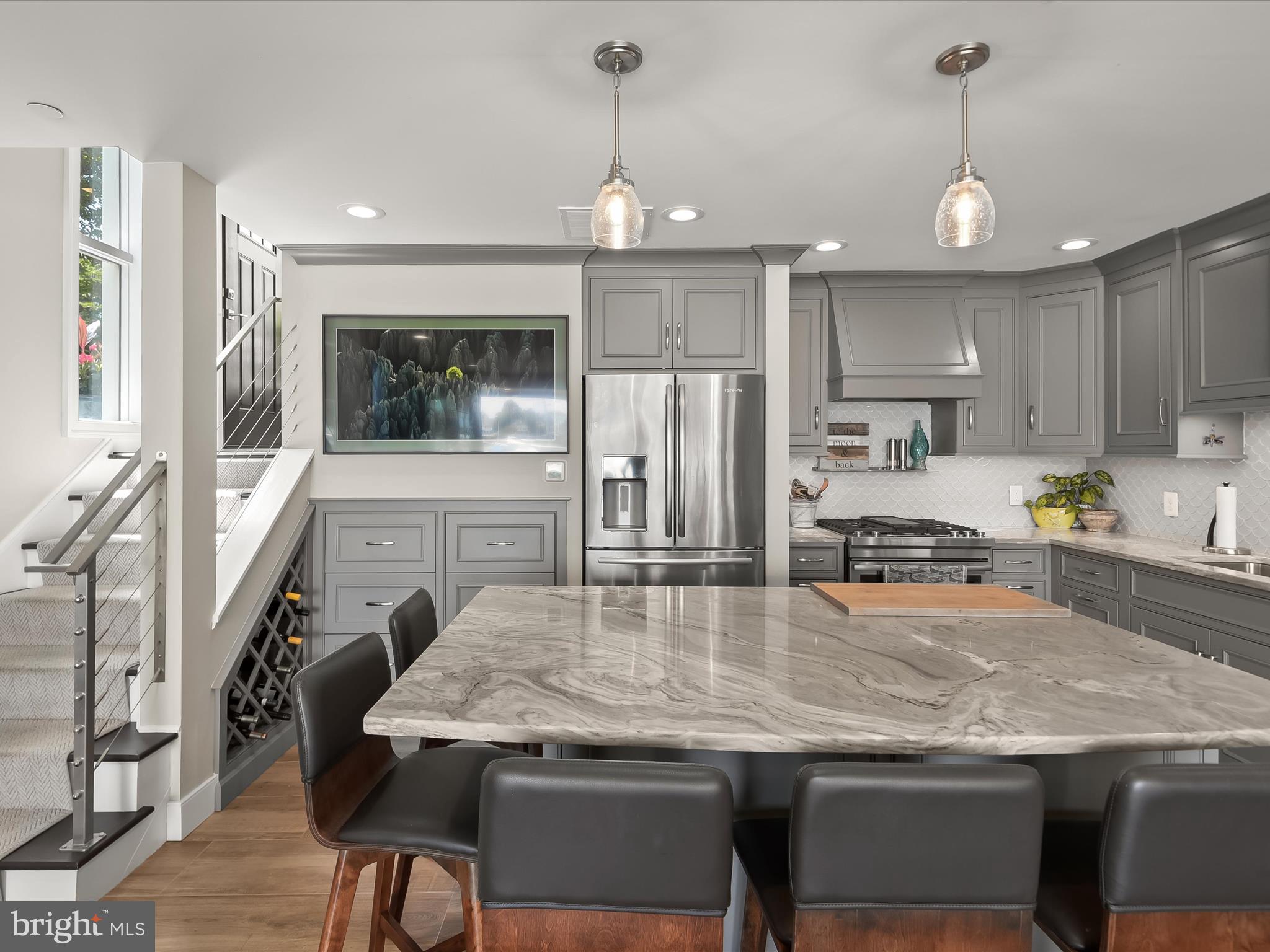 SOUTHGATE HARBOR - Residential