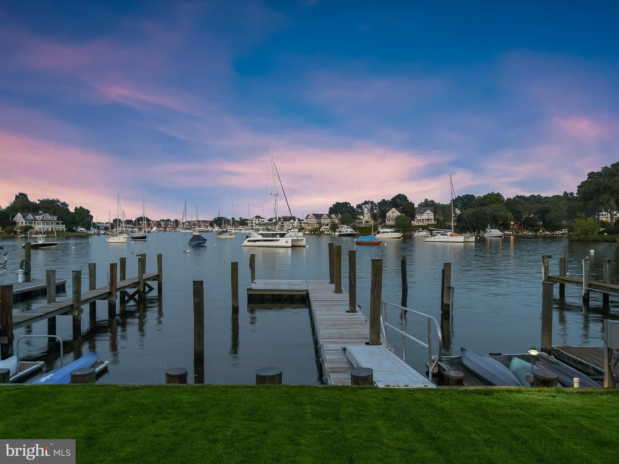 SOUTHGATE HARBOR - Residential