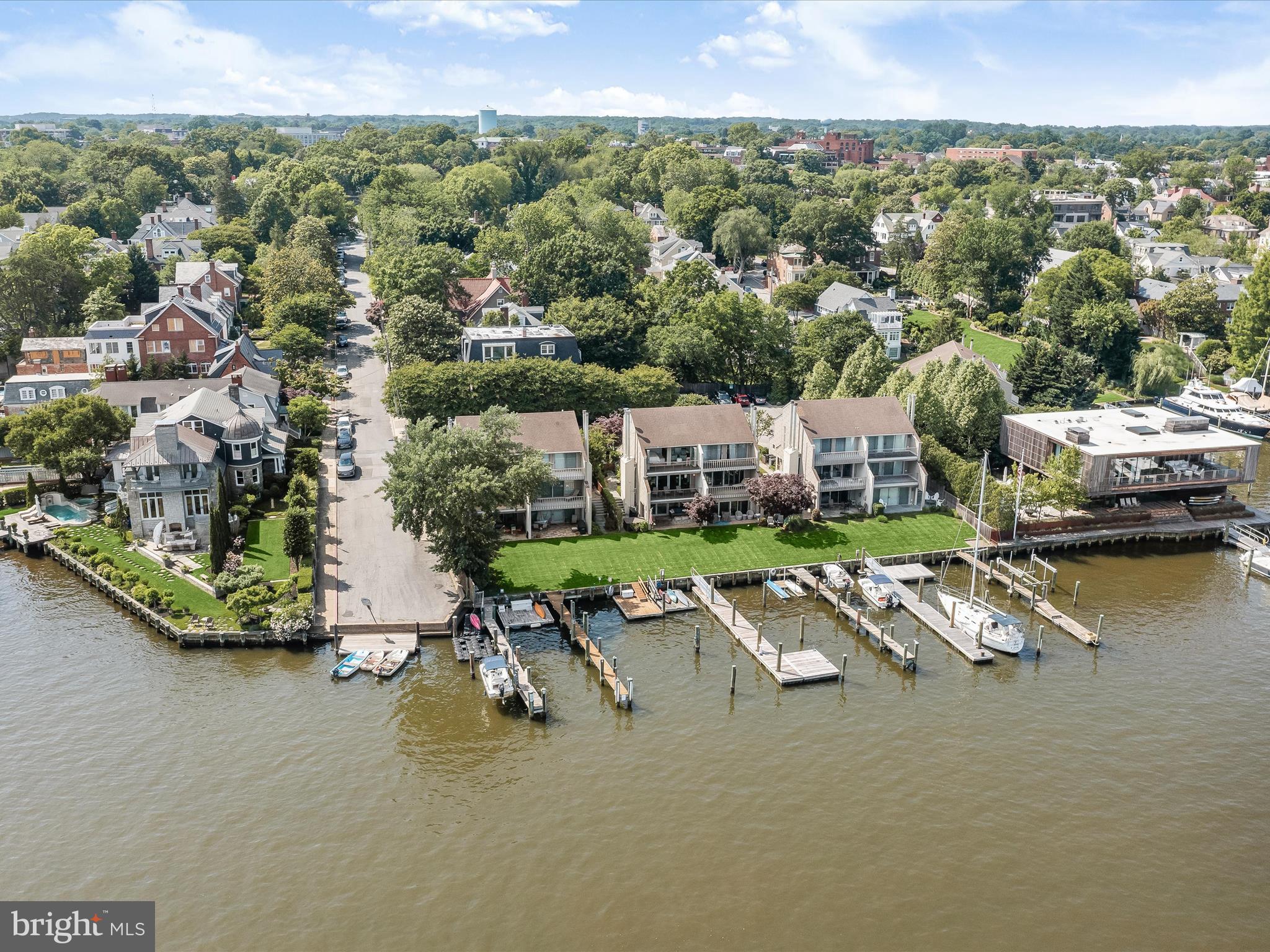 SOUTHGATE HARBOR - Residential