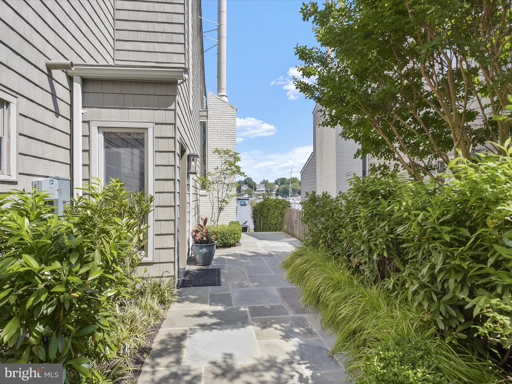 SOUTHGATE HARBOR - Residential