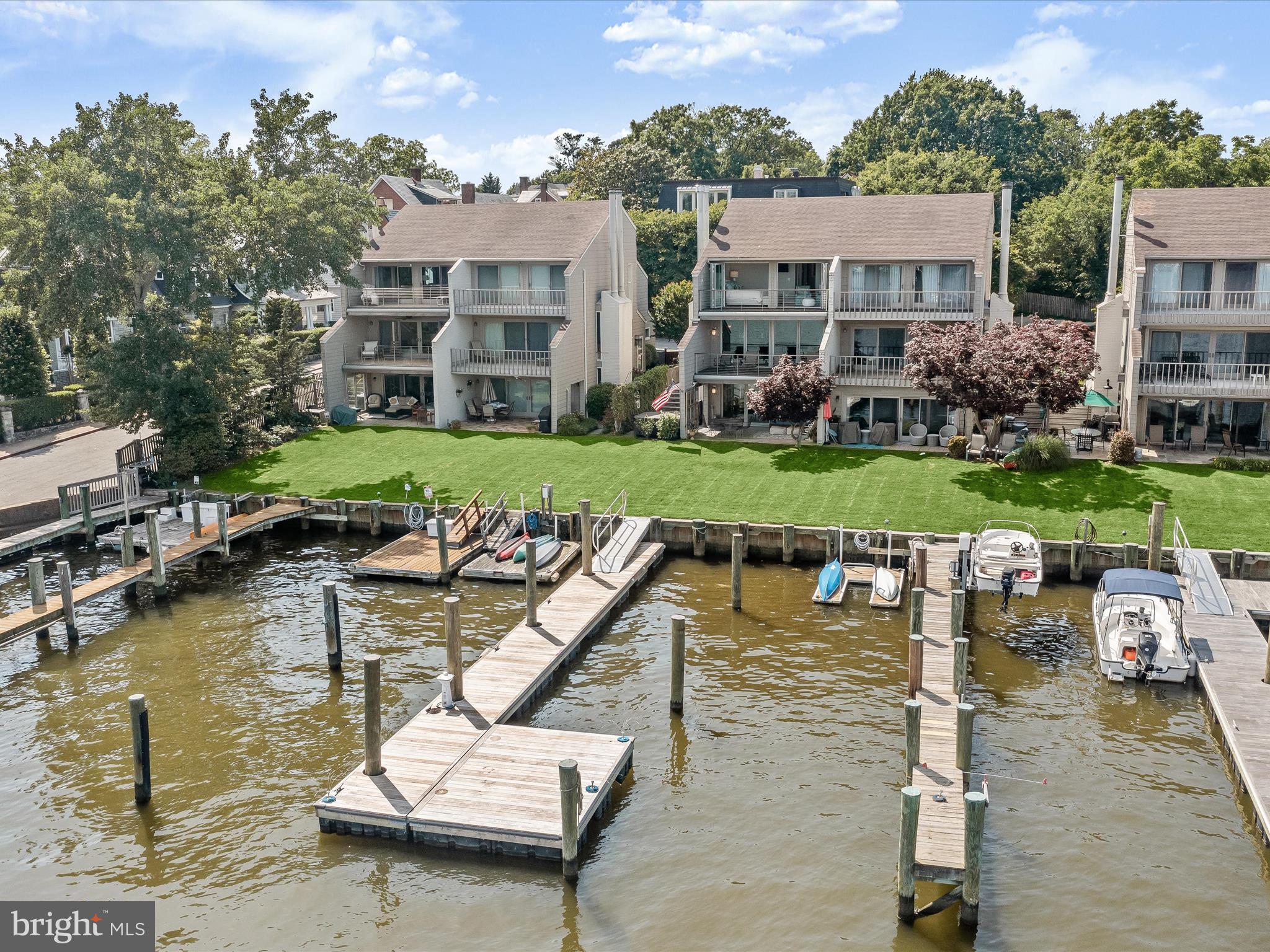 SOUTHGATE HARBOR - Residential