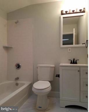 WEST MC LEAN - Residential Lease