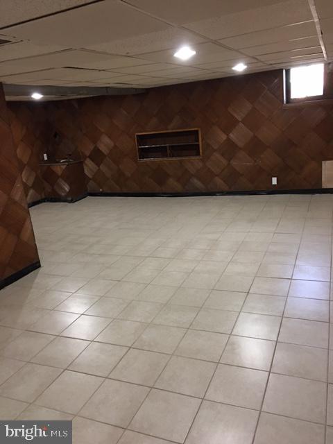 EDMONDSON VIILLAGE - Residential Lease