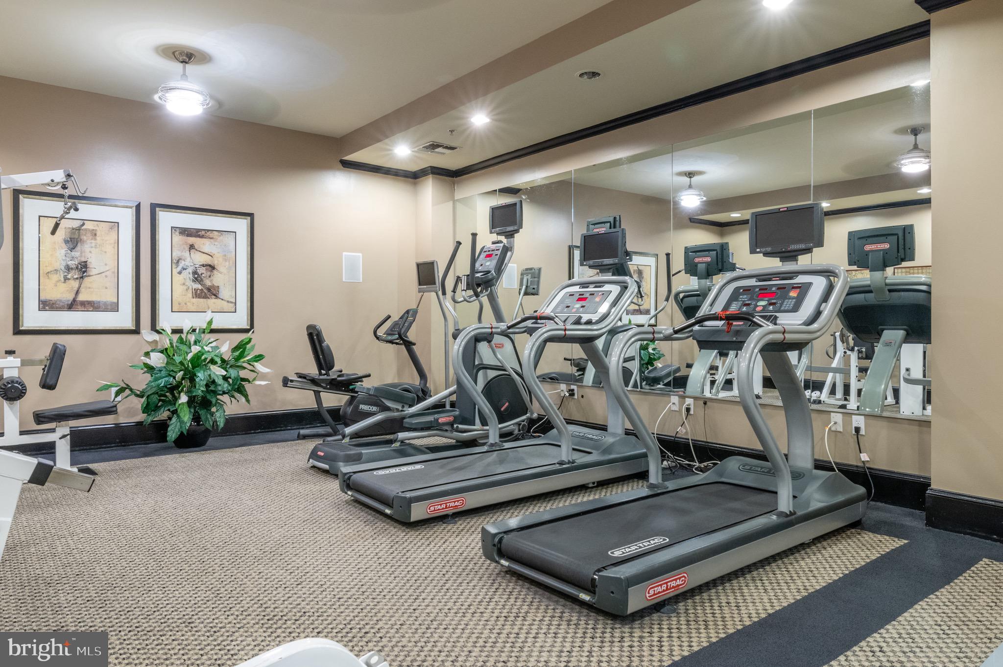 1111 25TH STREET NW 723