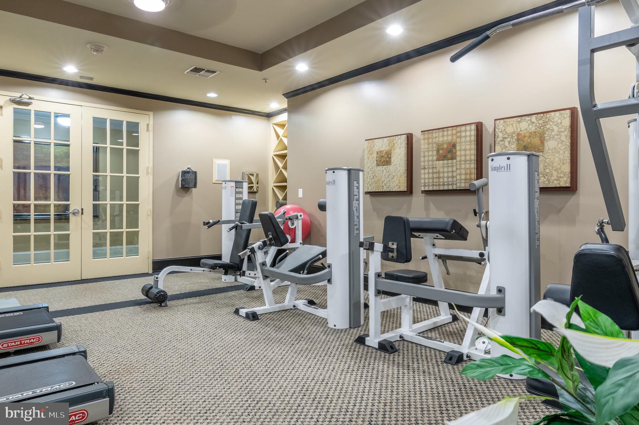 1111 25TH STREET NW 723