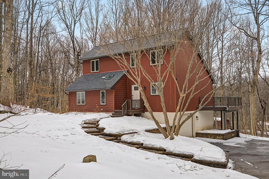Photo of 8 Laurel Dr, GLENMOORE, PA 19343 (MLS # PACT2116786)
