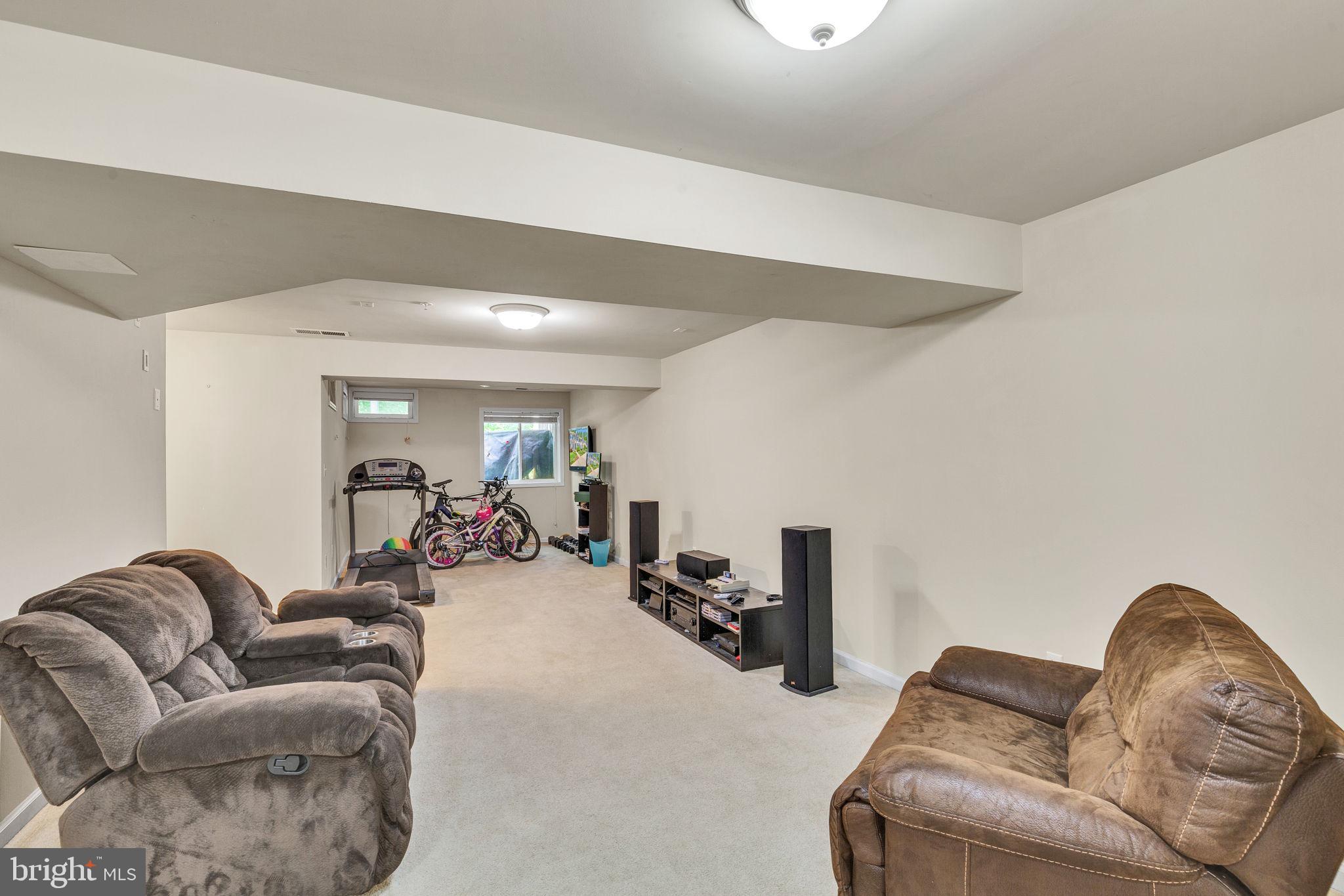 WYNDHOLME WOODS - Residential