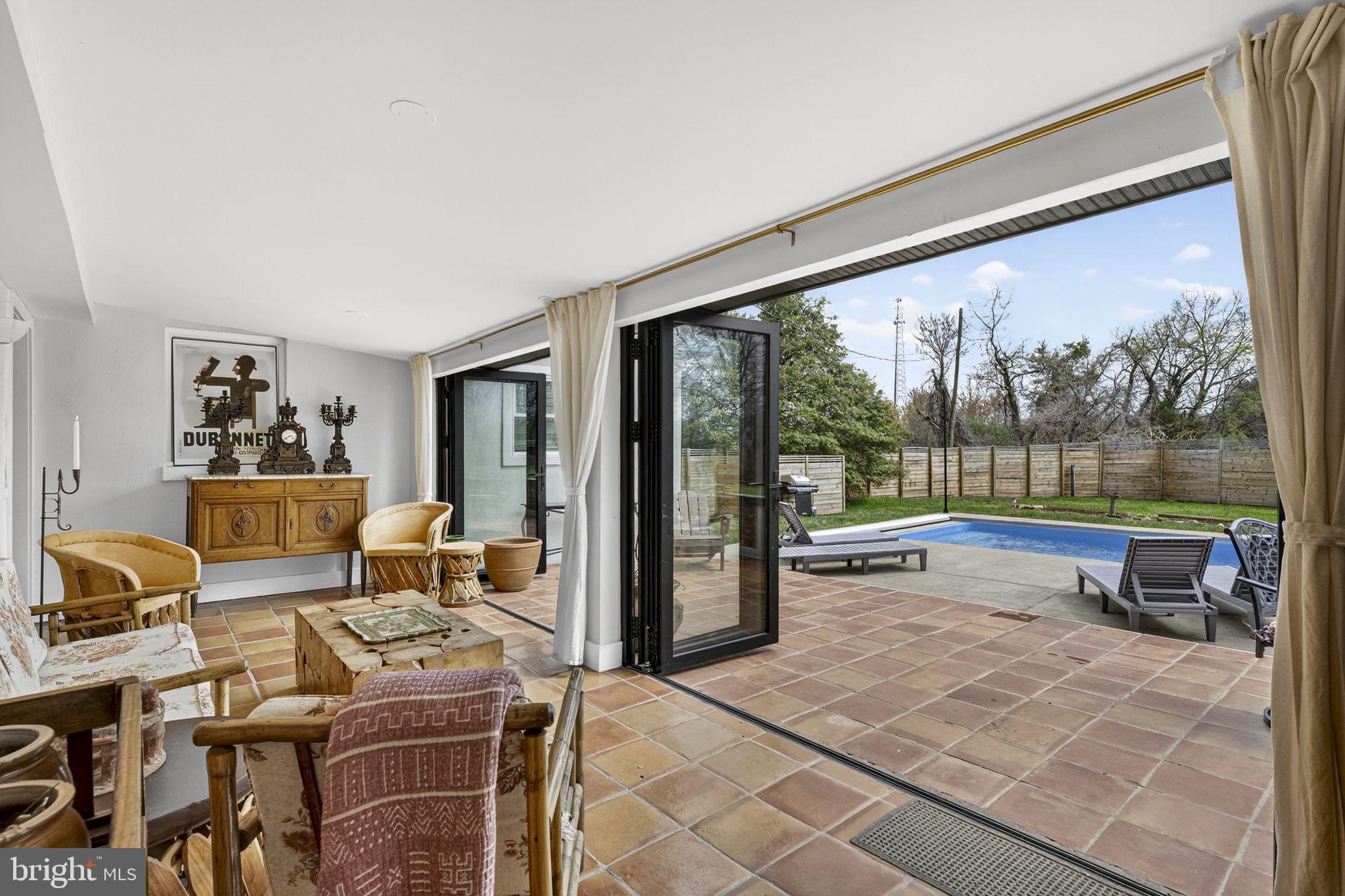 MARSHALL, VA - Residential