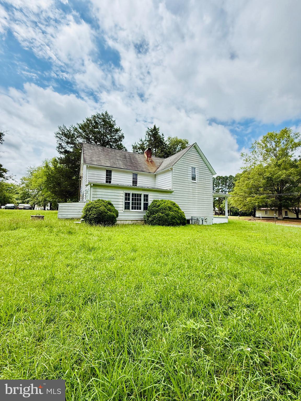 1031 MACDONALD DRIVE