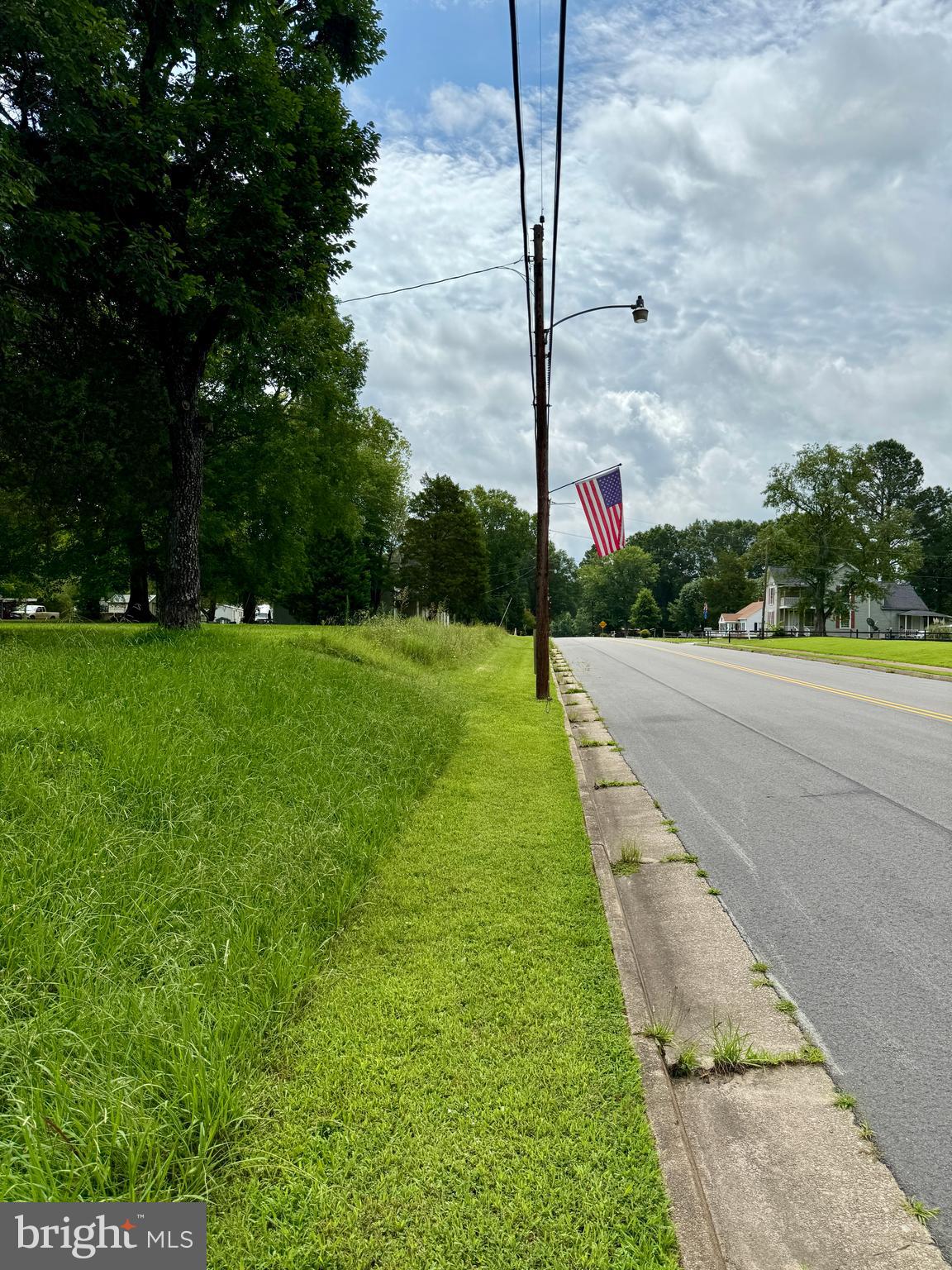 1031 MACDONALD DRIVE