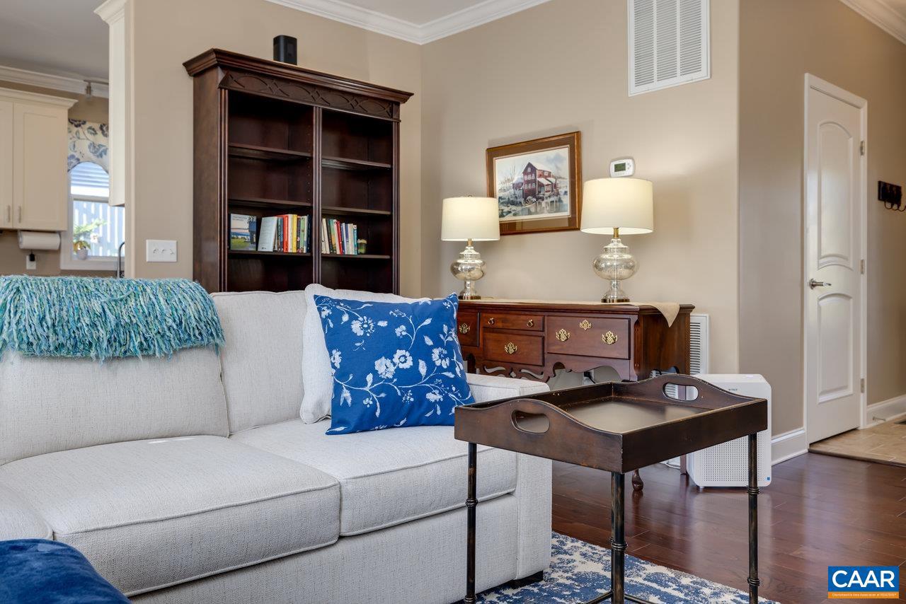 MEADOWBROOK - Residential