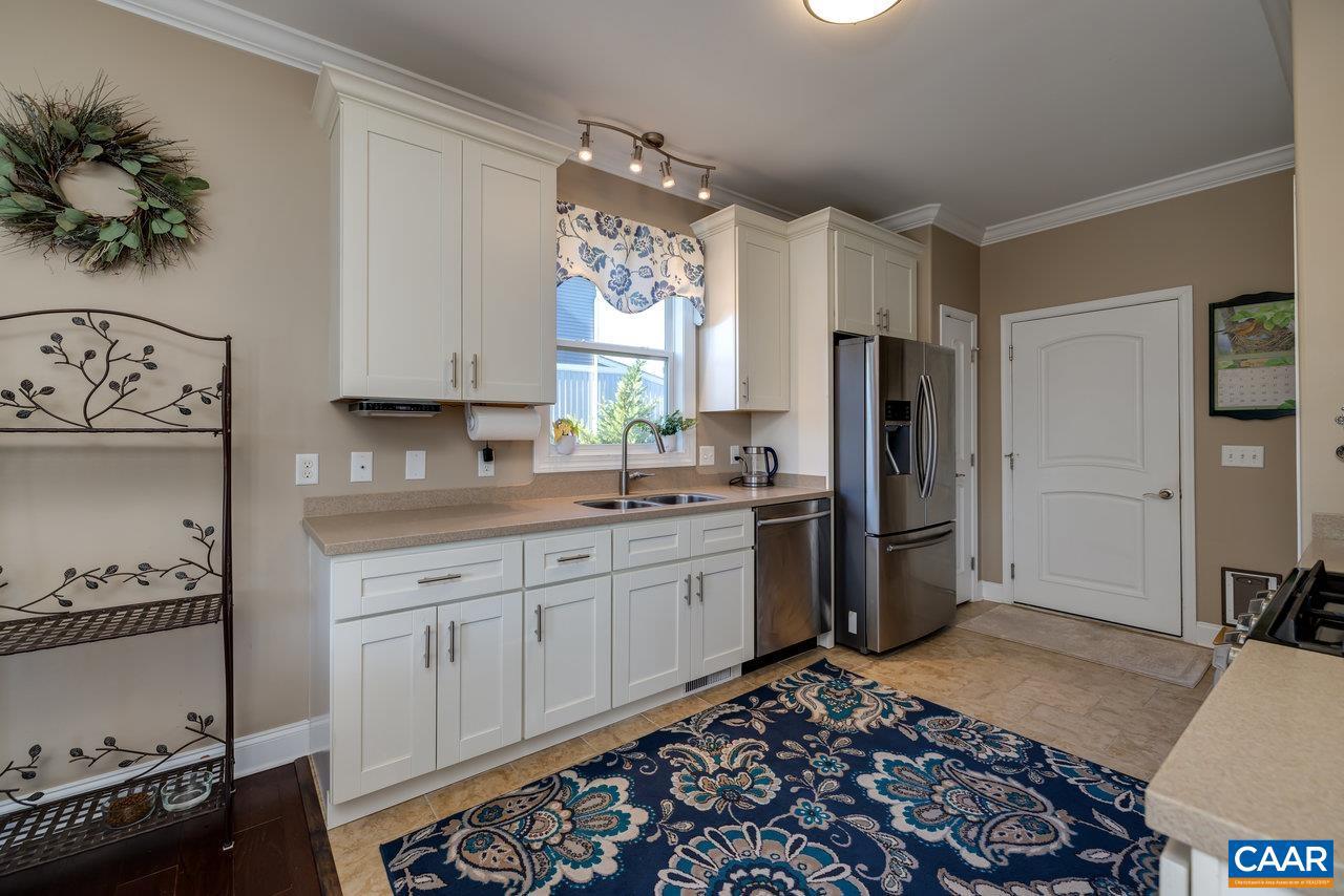 MEADOWBROOK - Residential