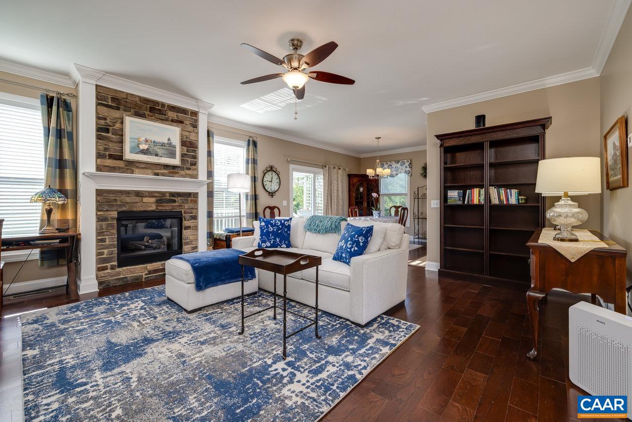 MEADOWBROOK - Residential