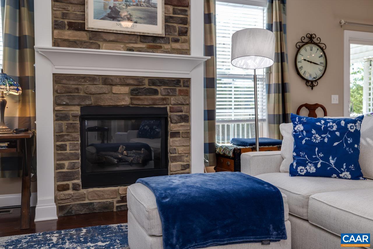 MEADOWBROOK - Residential