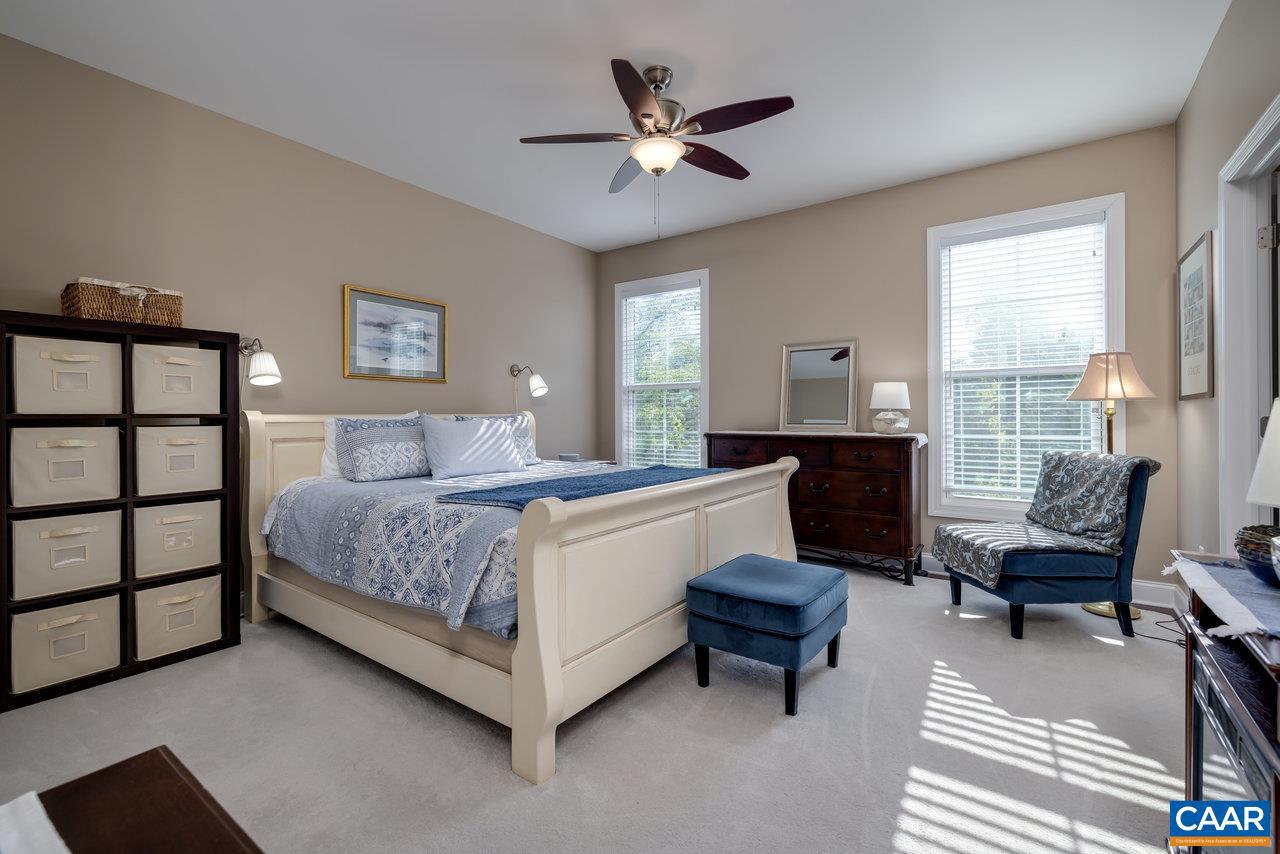 MEADOWBROOK - Residential