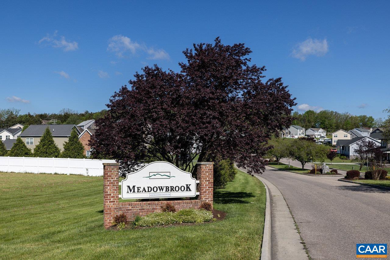 MEADOWBROOK - Residential