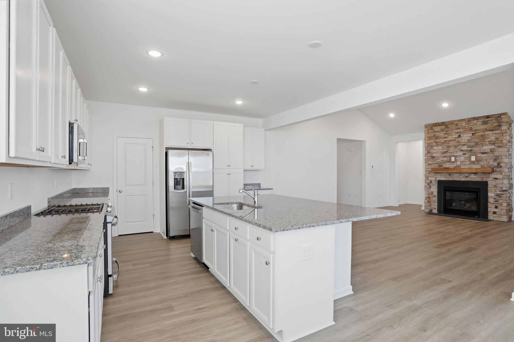 EGRET SHORES - Residential