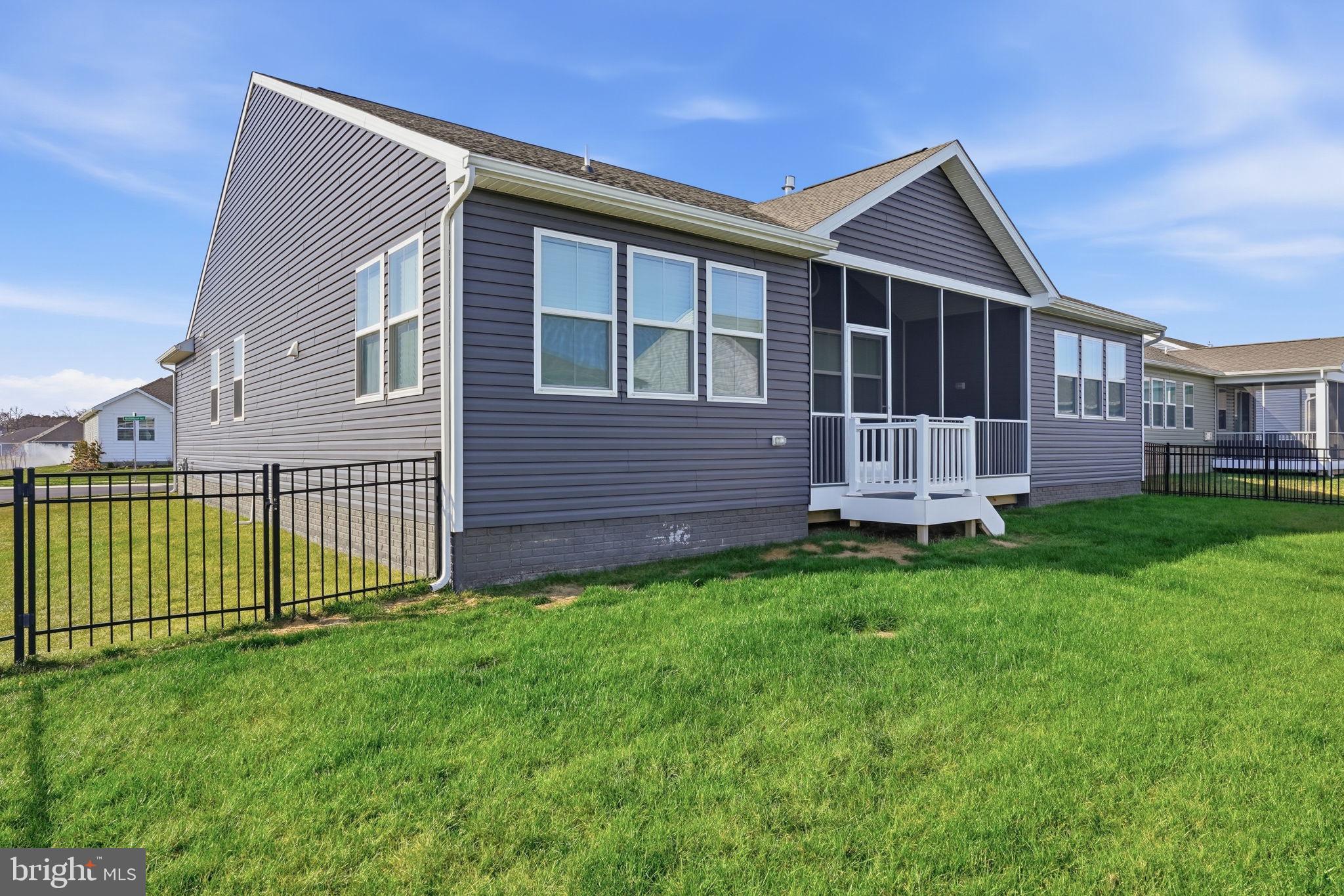 EGRET SHORES - Residential