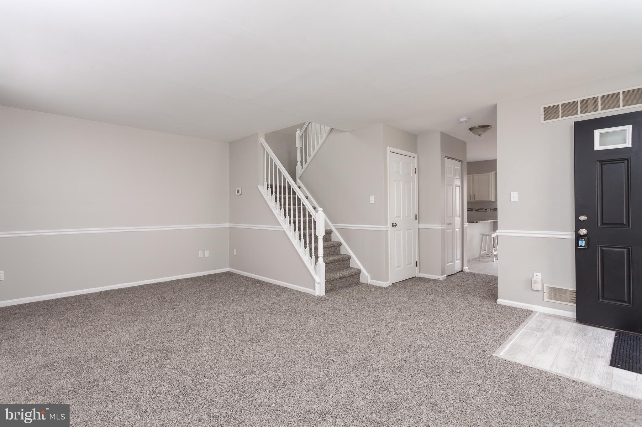 BUTTONWOODS - Residential