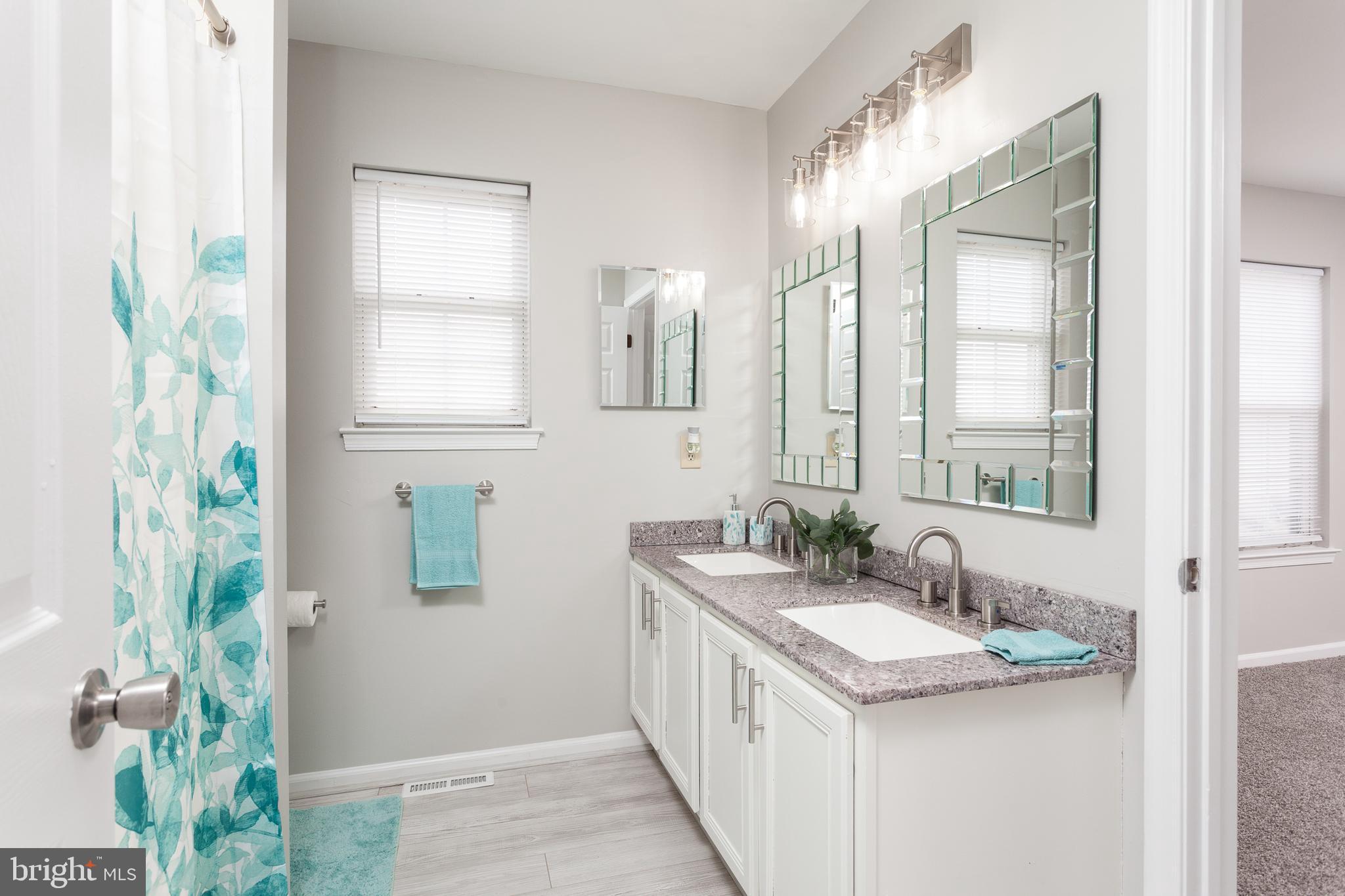 BUTTONWOODS - Residential