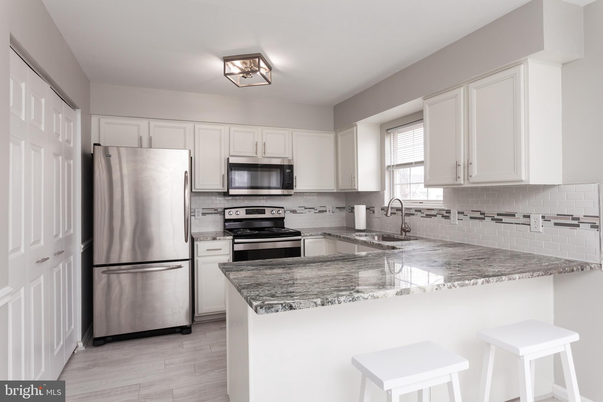 BUTTONWOODS - Residential