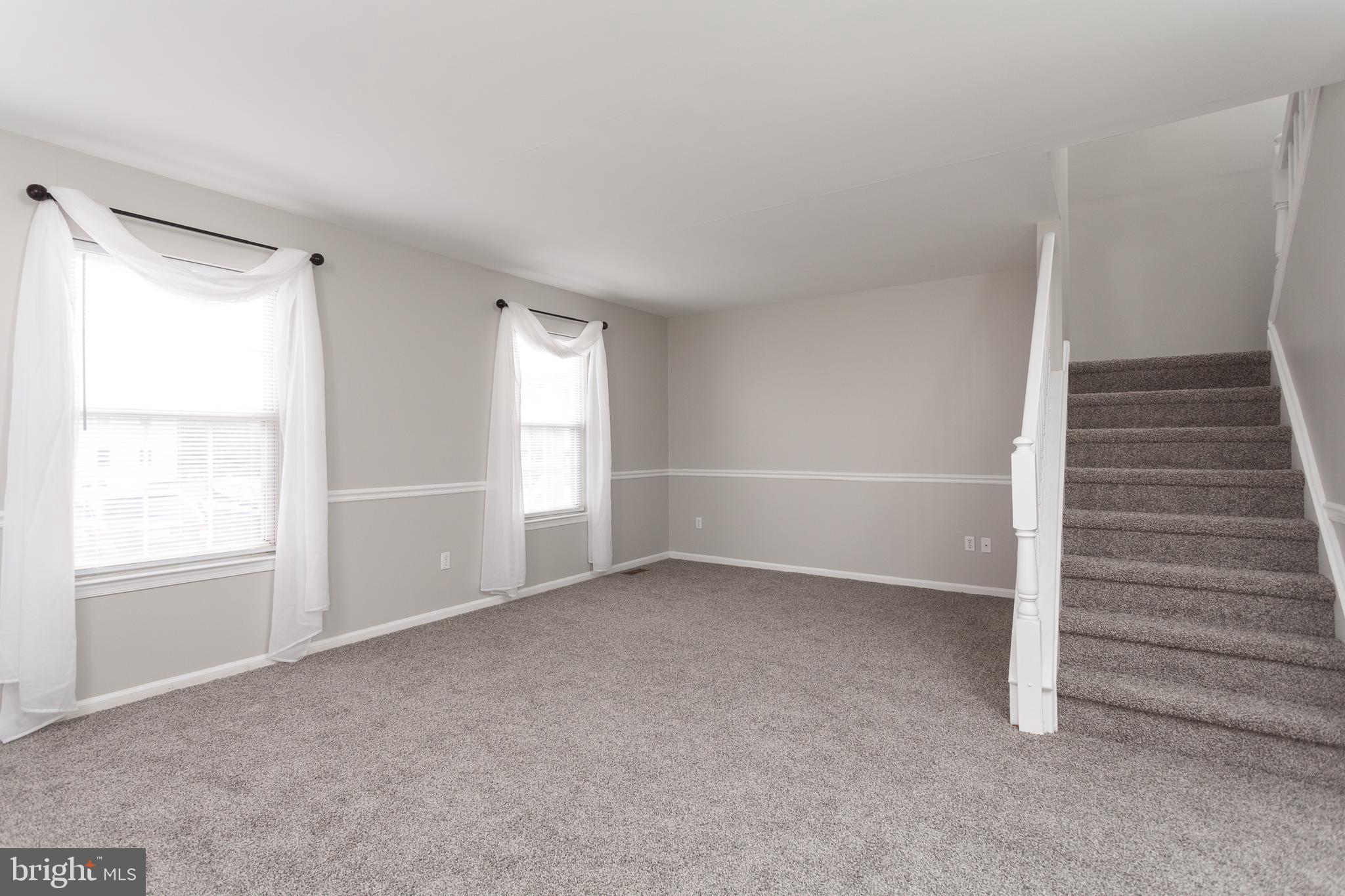 BUTTONWOODS - Residential