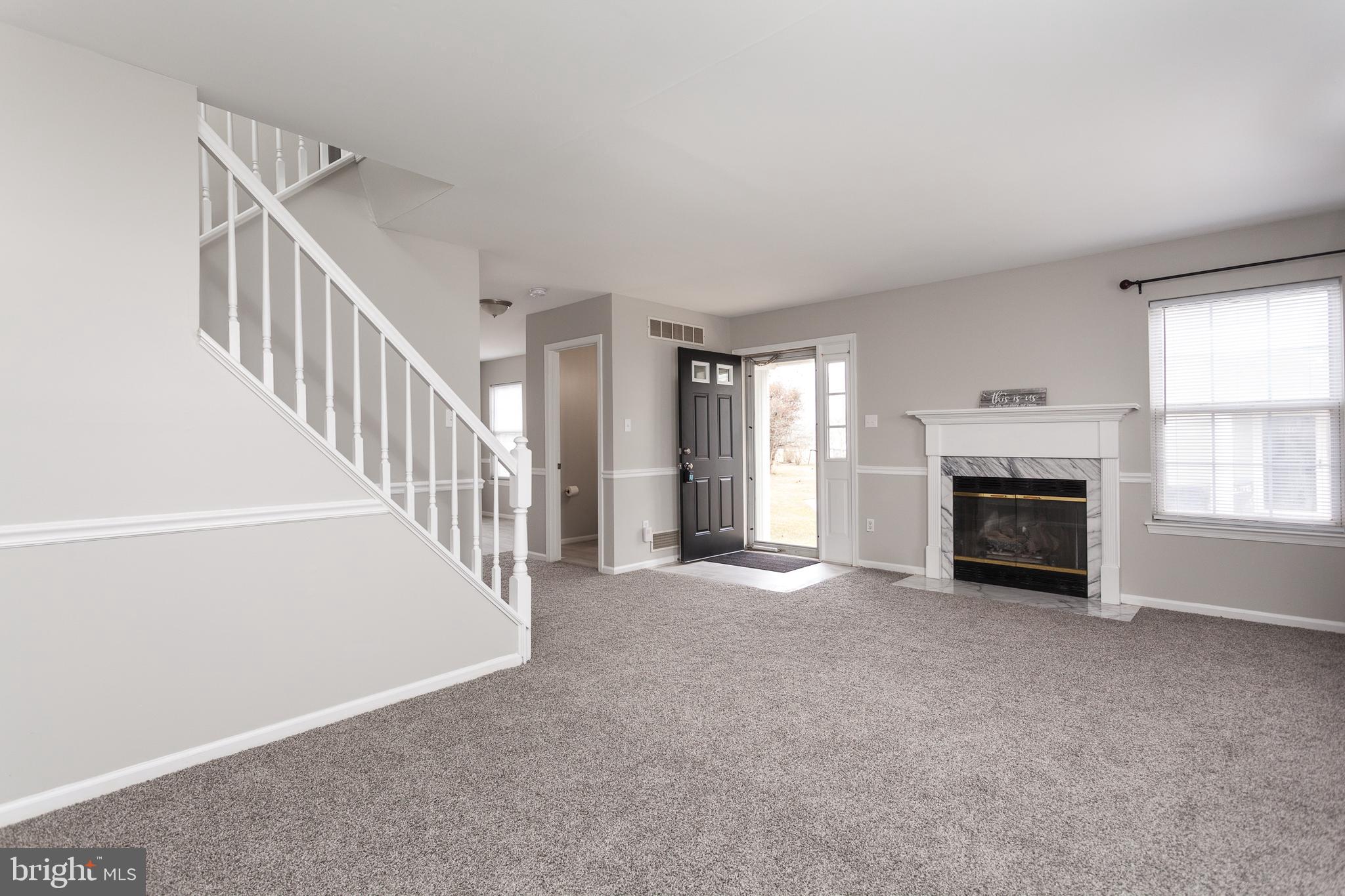 BUTTONWOODS - Residential