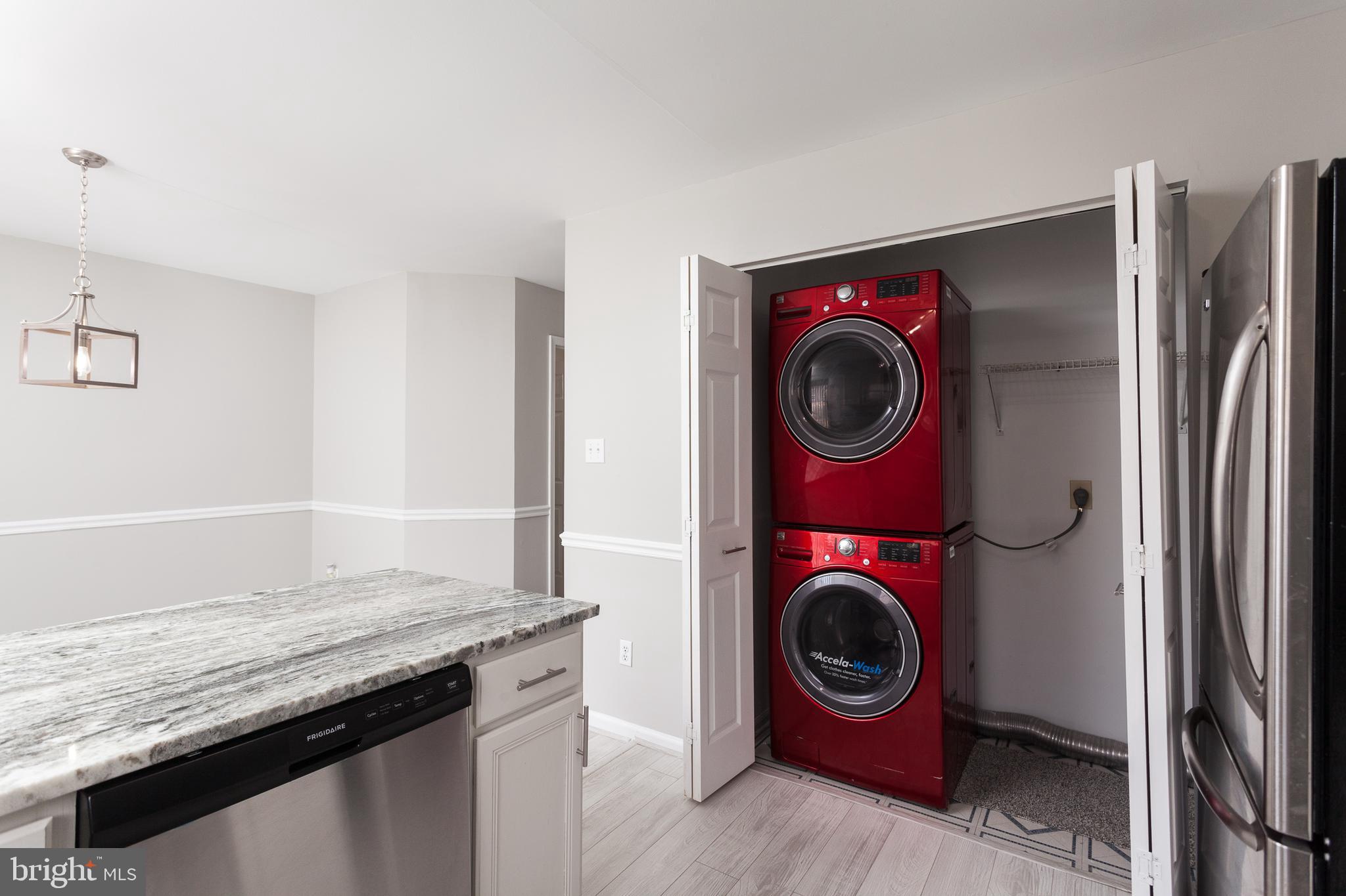 BUTTONWOODS - Residential