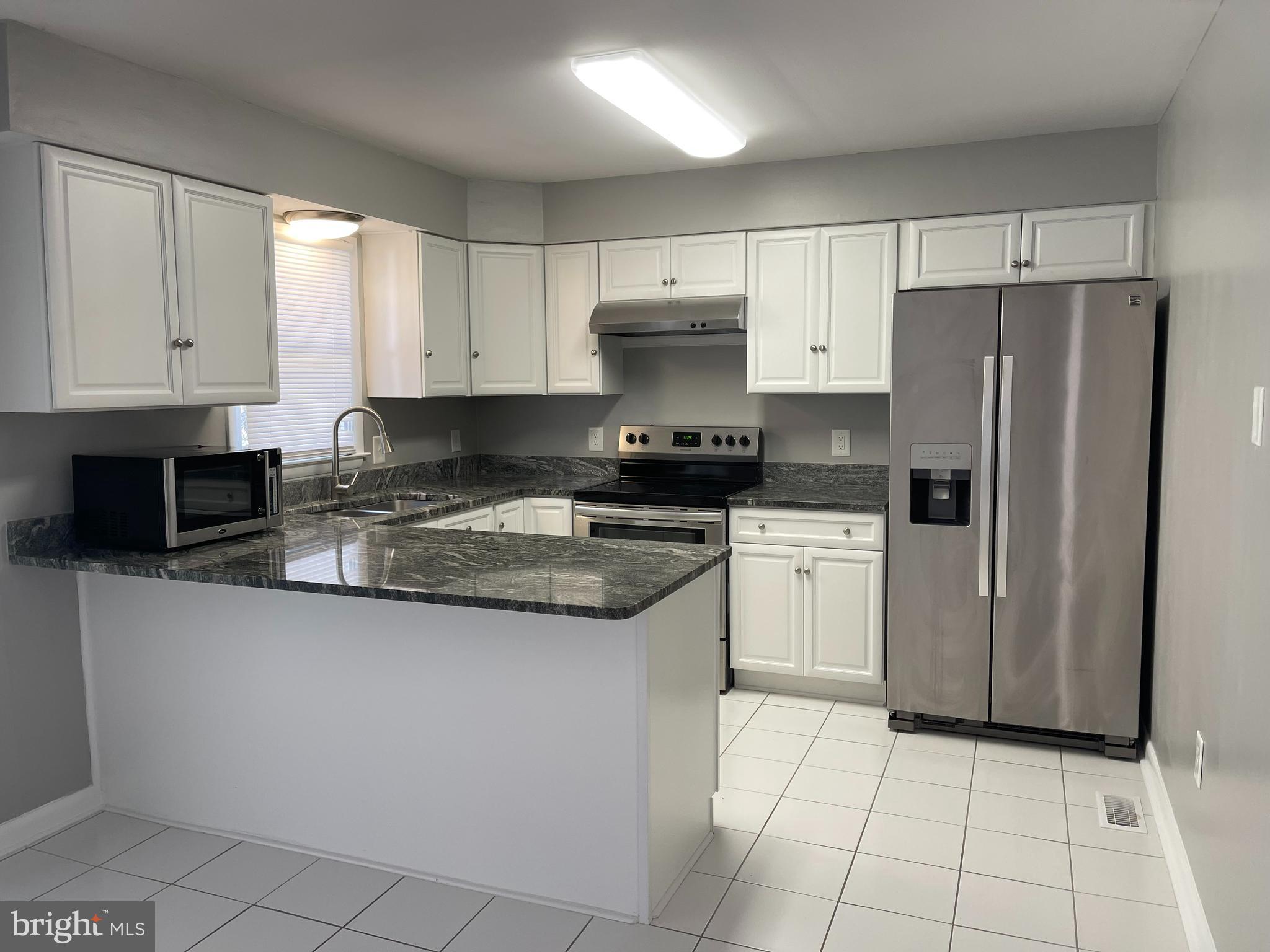 PLUM POINT - Residential Lease