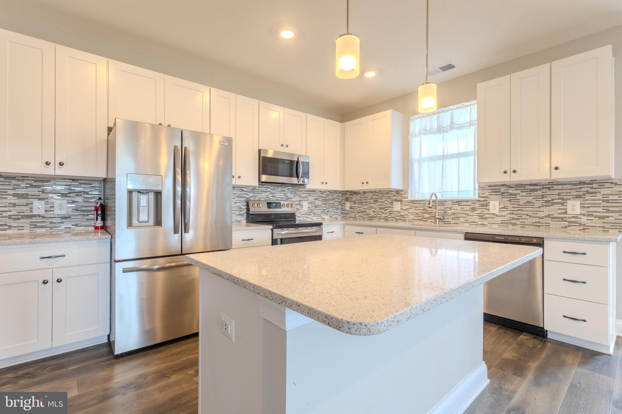 401 BOLD RULER COURT 408