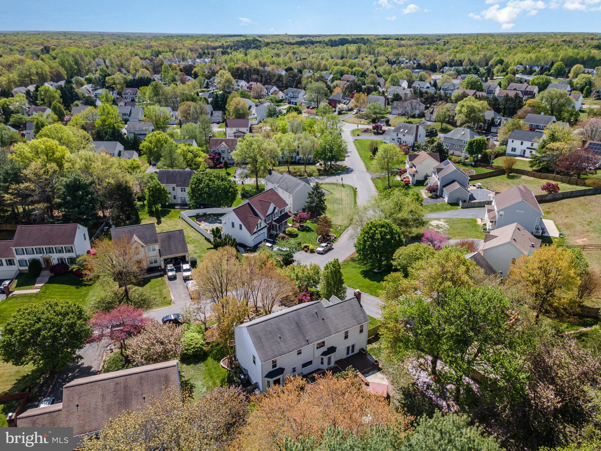 CRYSTAL LAKE - Residential