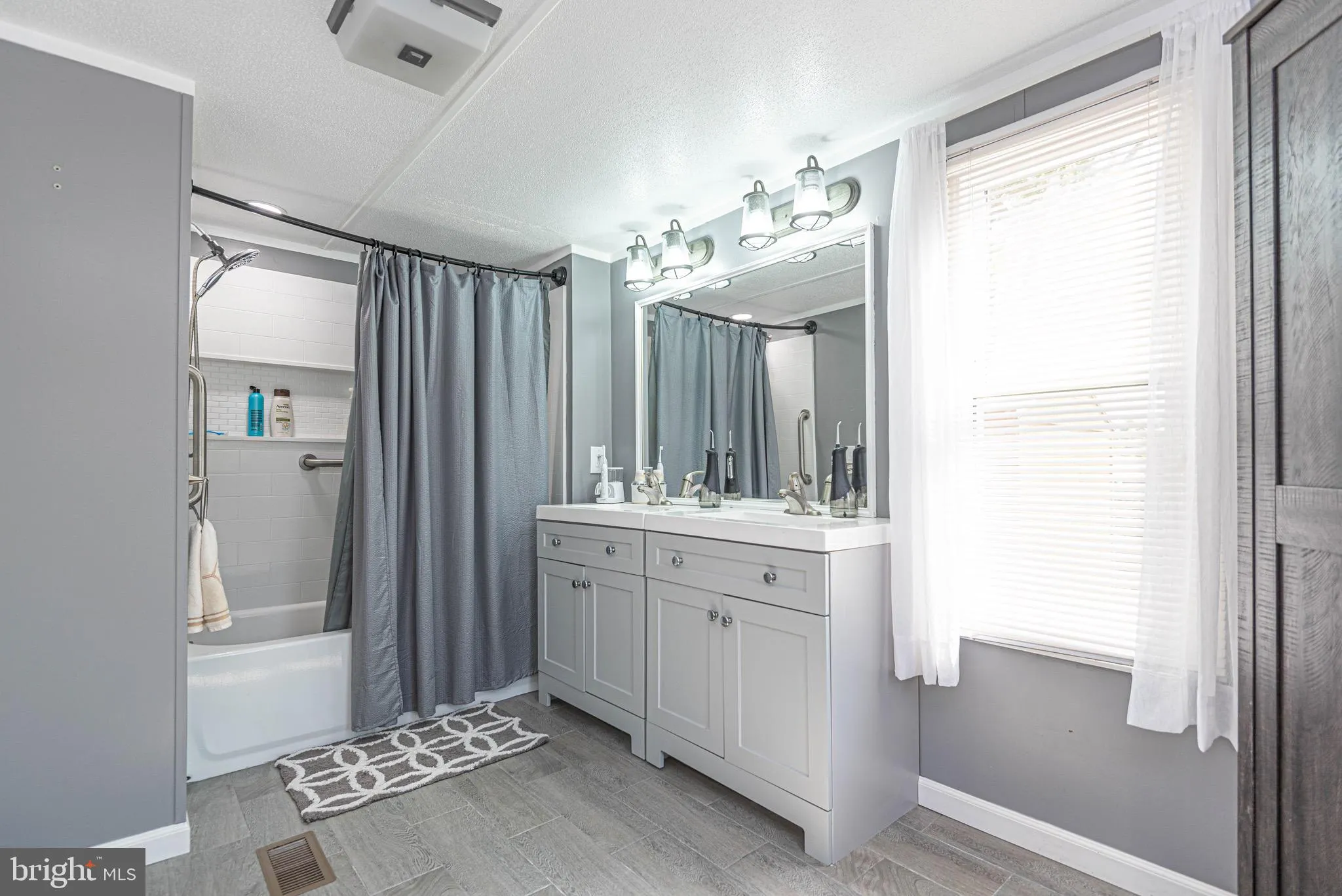 Lewes, Delaware 19958, United States, 2 Bedrooms Bedrooms, ,2 BathroomsBathrooms,Residential,Contingent,39965