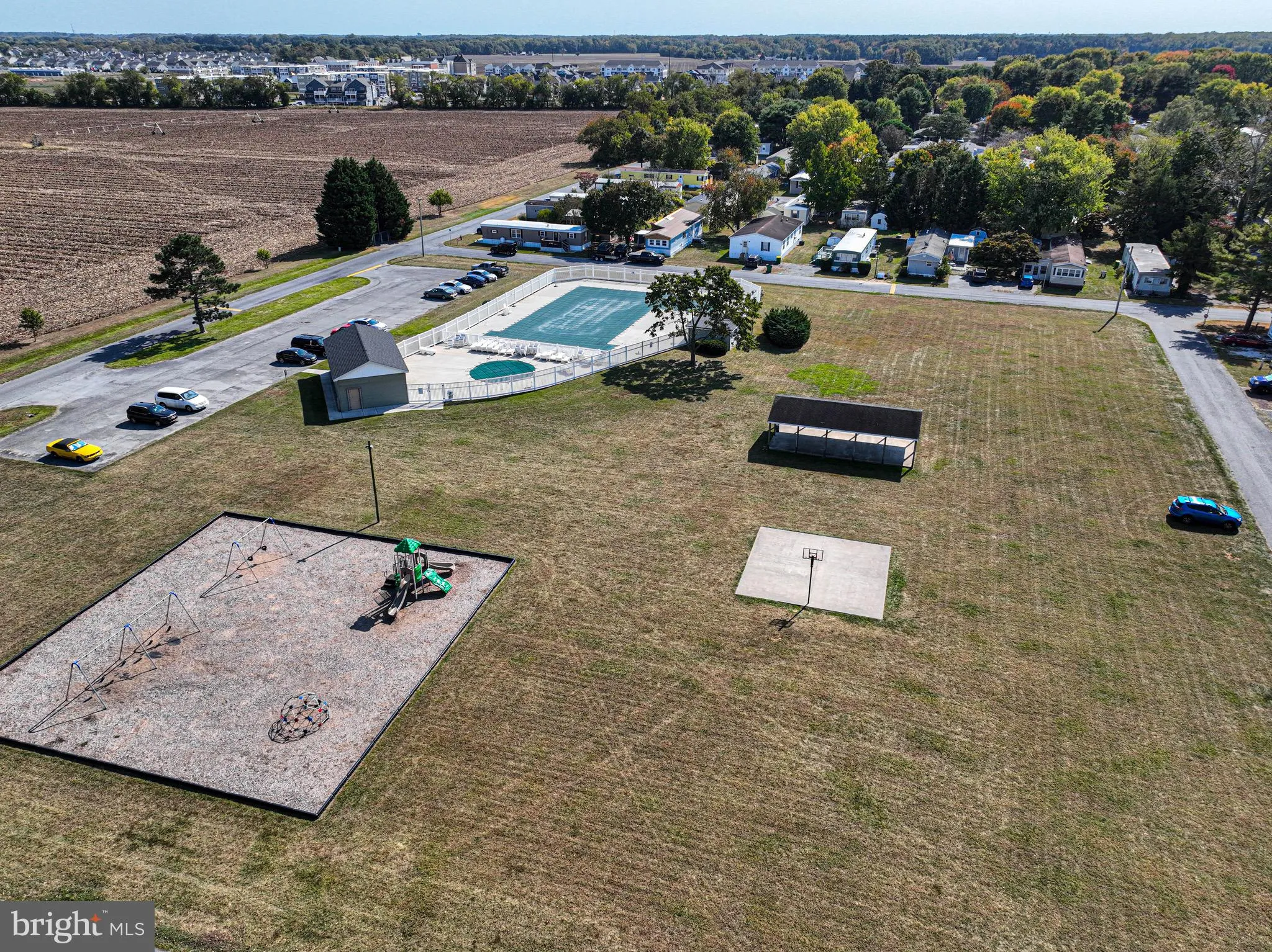 Lewes, Delaware 19958, United States, 2 Bedrooms Bedrooms, ,2 BathroomsBathrooms,Residential,Contingent,39965