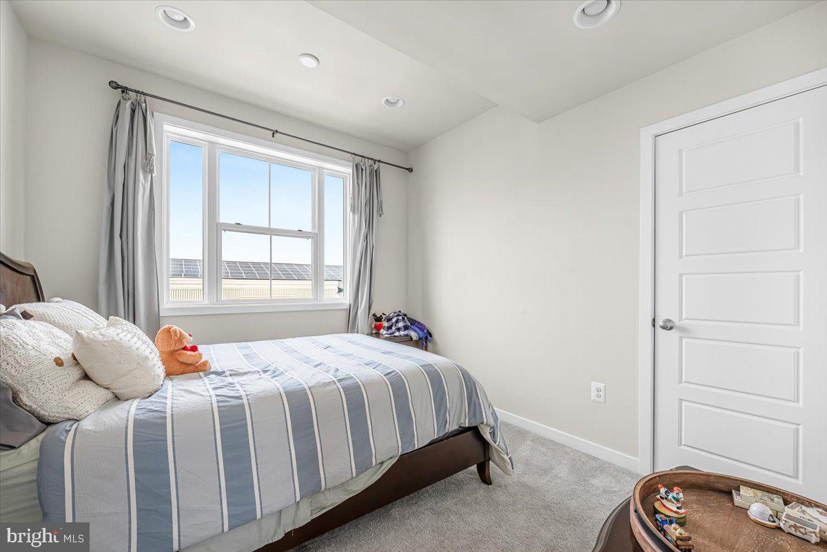 GLENMONT METROCENTRE - Residential Lease