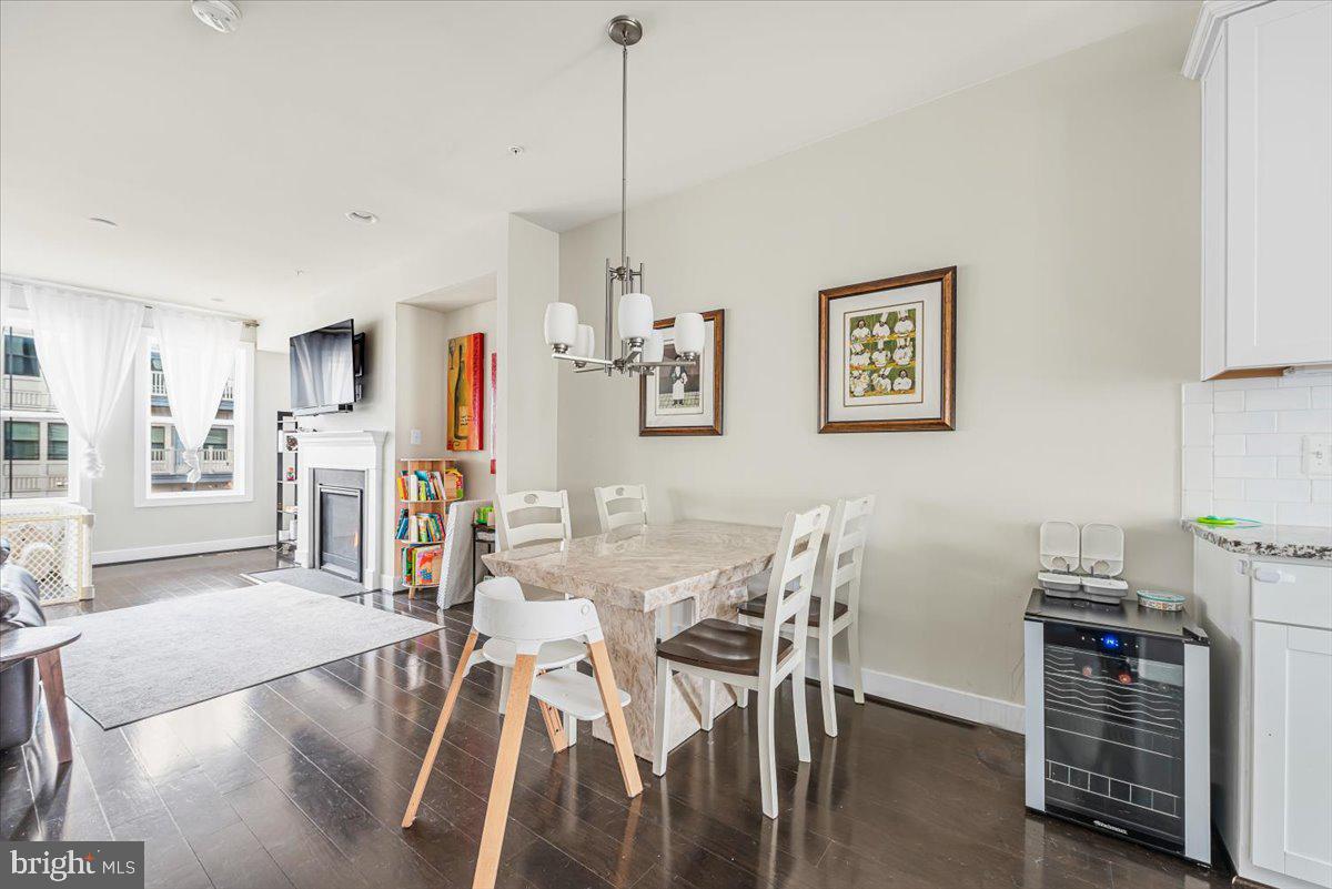 GLENMONT METROCENTRE - Residential Lease