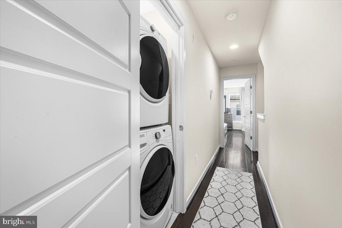 GLENMONT METROCENTRE - Residential Lease