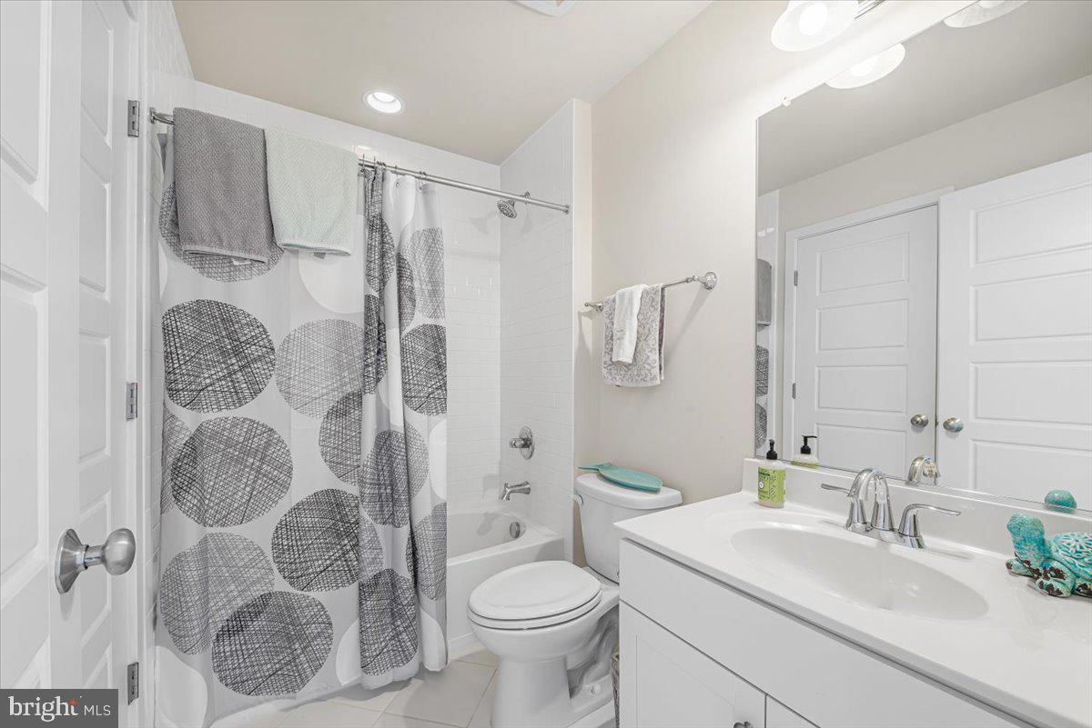 GLENMONT METROCENTRE - Residential Lease