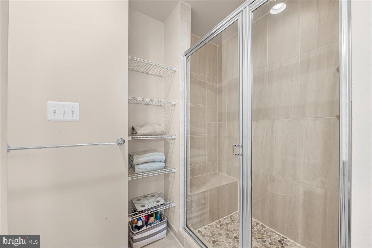 GLENMONT METROCENTRE - Residential Lease