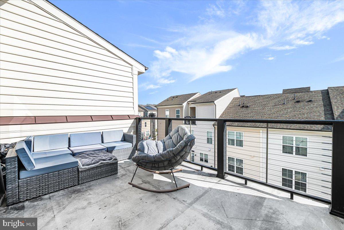 GLENMONT METROCENTRE - Residential Lease