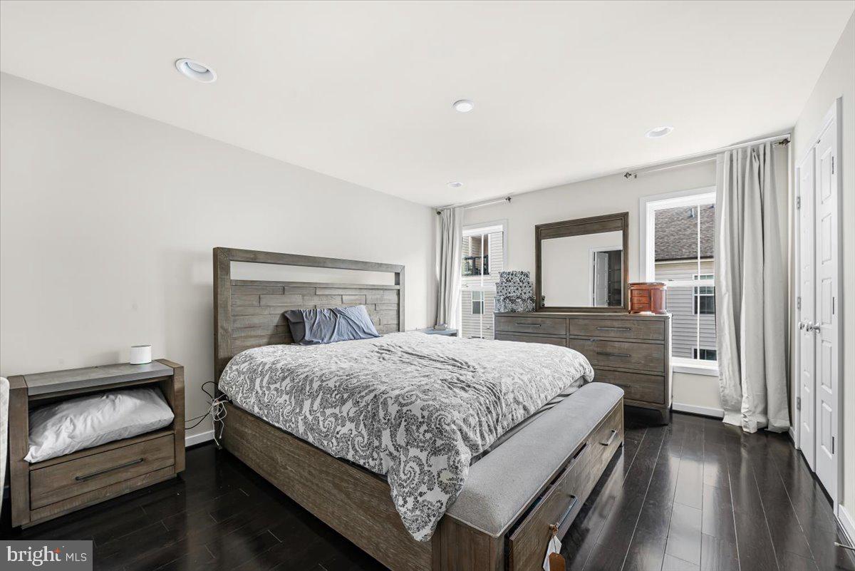 GLENMONT METROCENTRE - Residential Lease