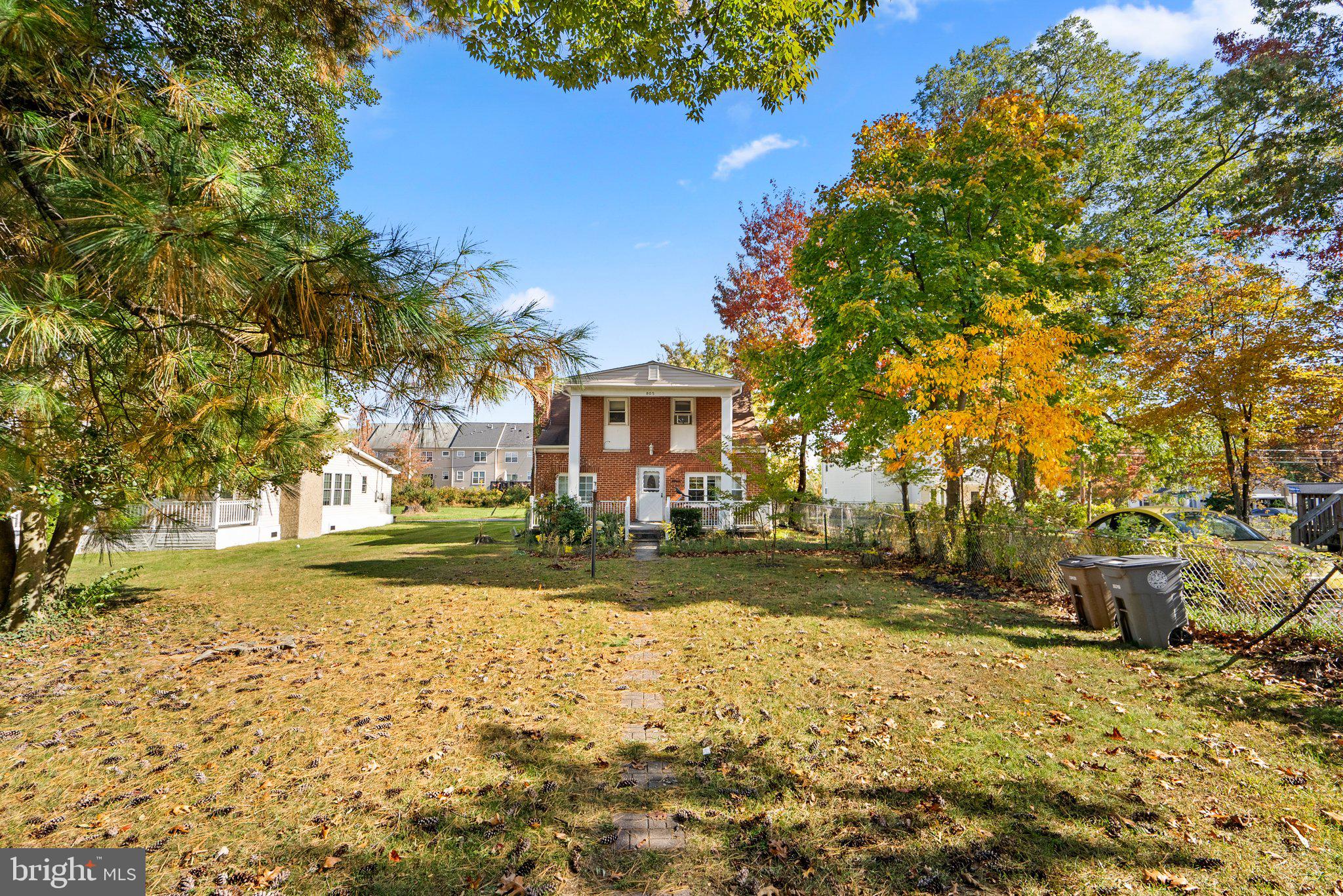 LINCOLN PARK - Residential