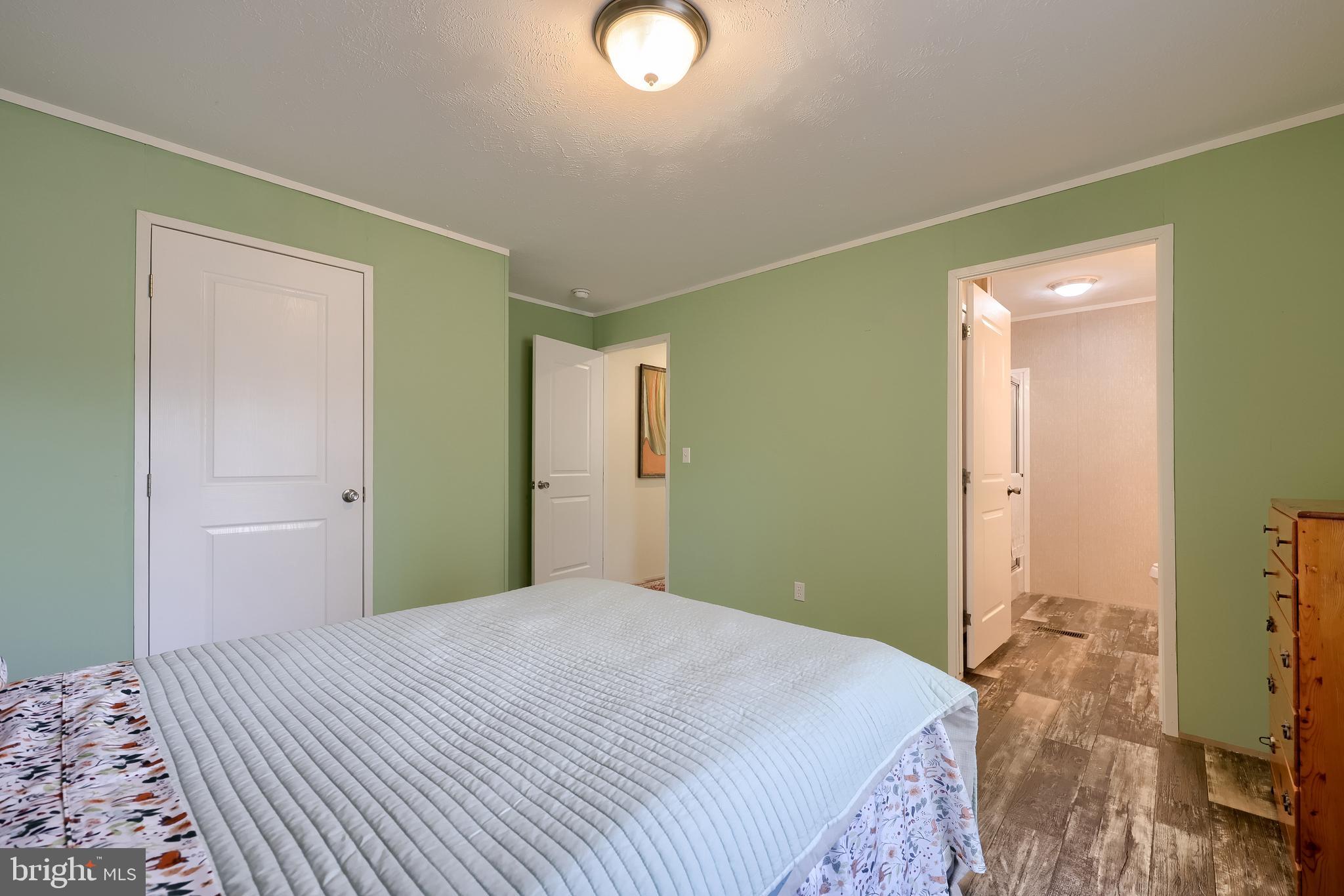 EASTWOOD VILLAGE - Residential