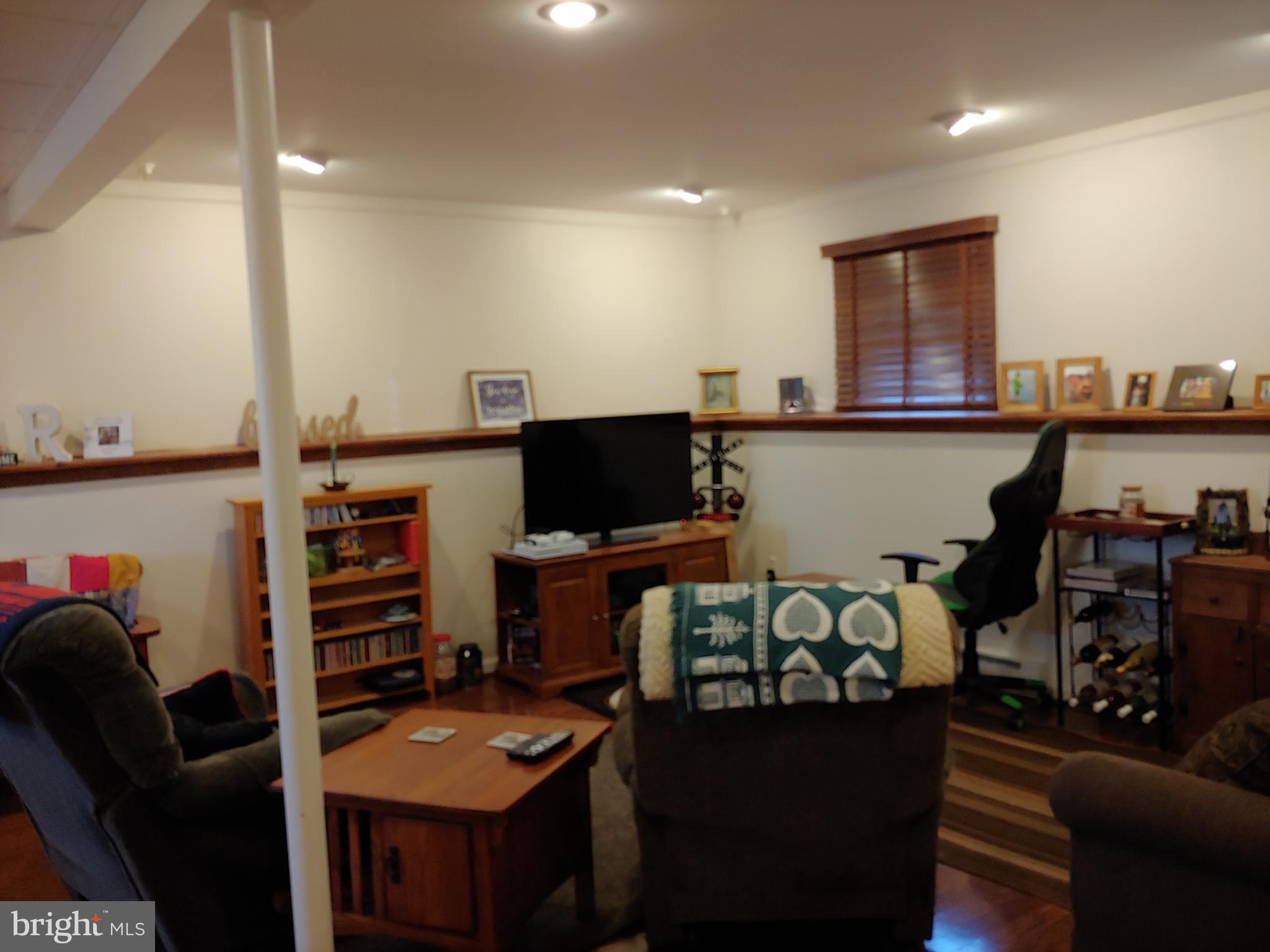 SUMMIT VIEW - Residential